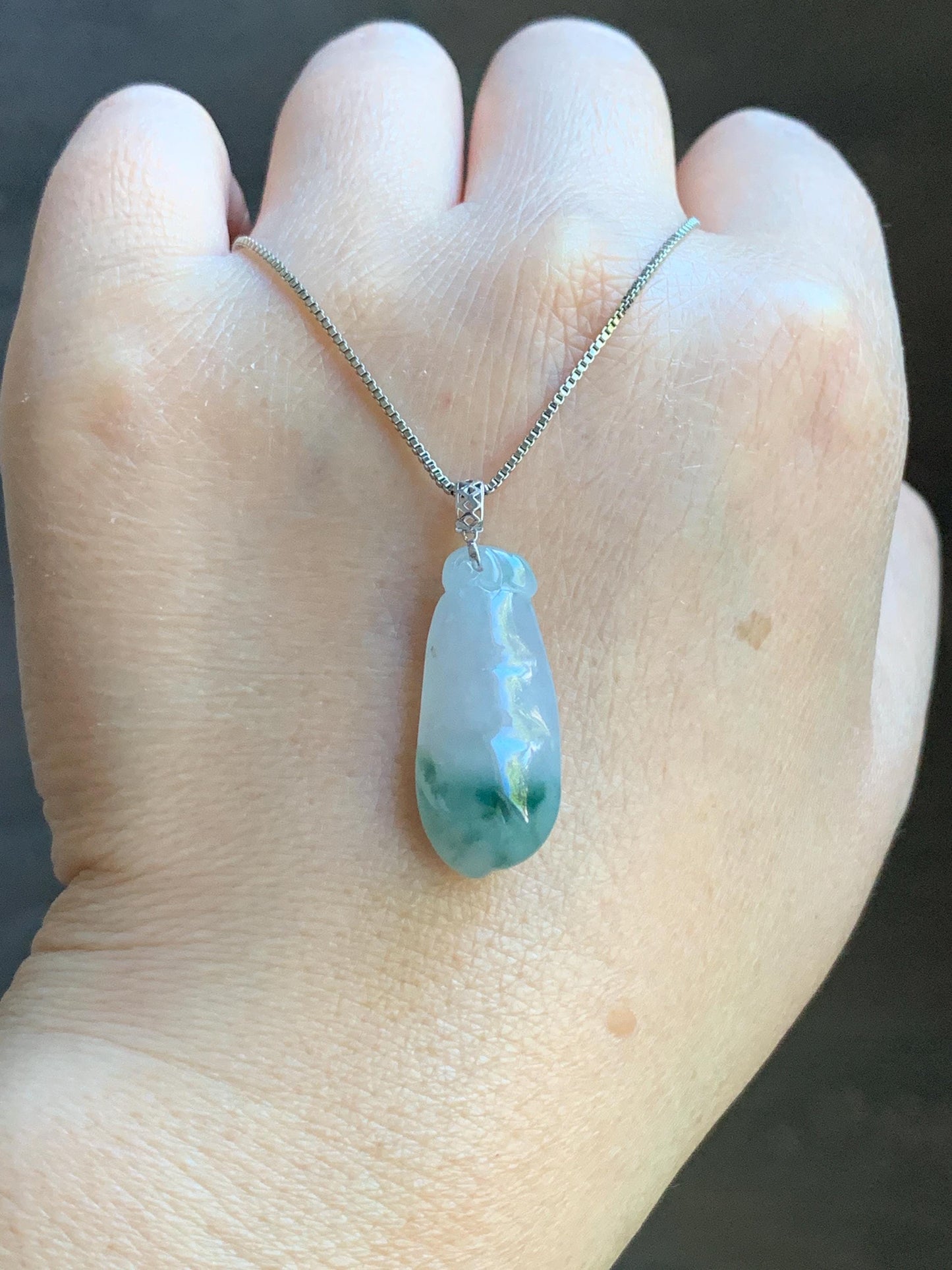 Natural Burmese Icy Translucent Gelatinous Light Teal Green Marbled Jadeite Carved Peapod Pendant 18K White Gold 4g 天然缅甸淡飘花翡翠福豆镶嵌吊坠