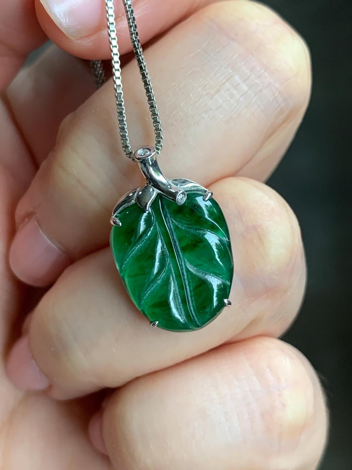 Certified Natural Guatemalan Premium Icy Translucent Vibrant Green Jadeite Carved Leaf Pendant S925 Sterling Silver 2.78g 天然冰危绿翡翠叶子镶嵌吊坠 8609