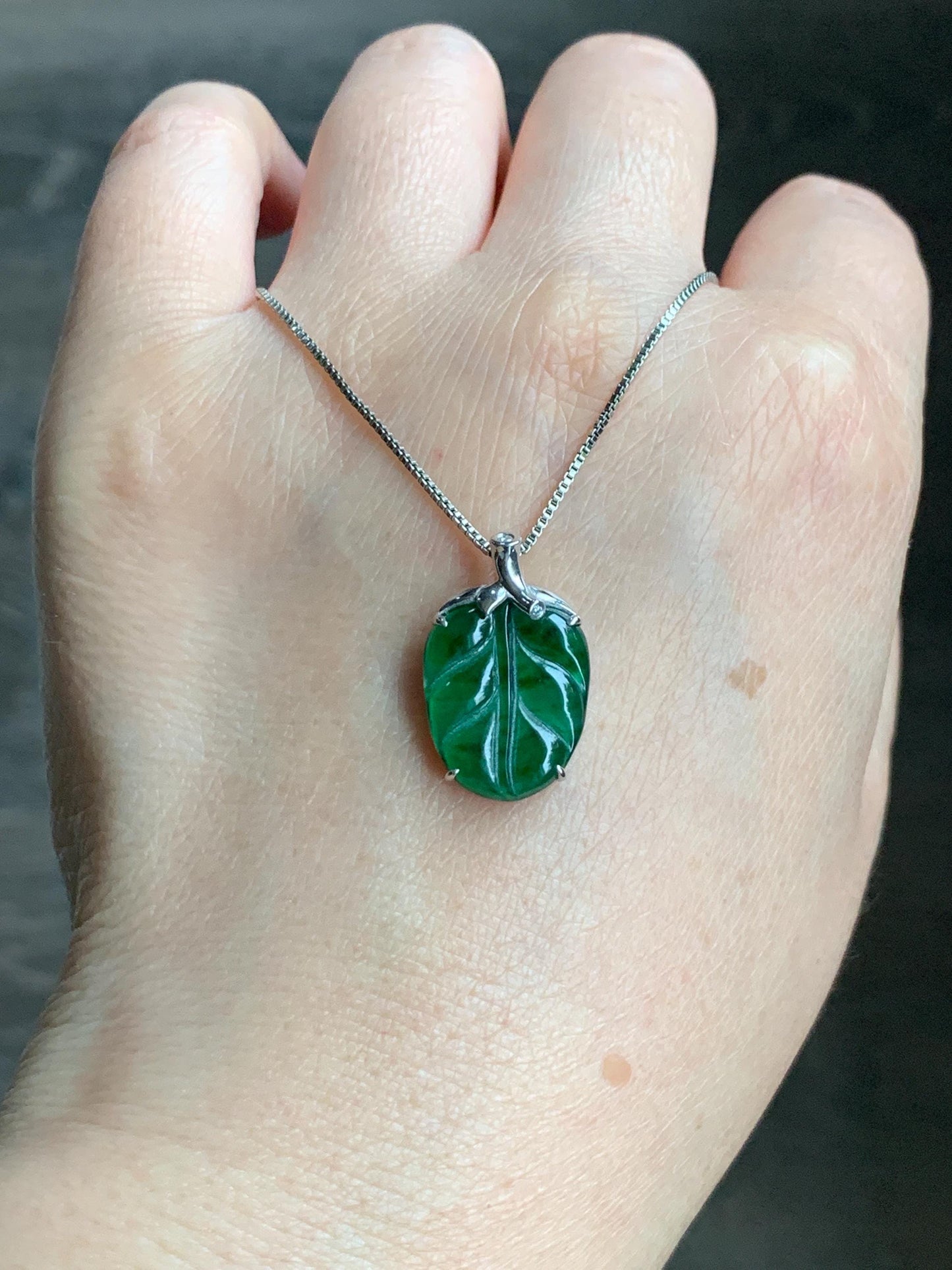 Certified Natural Guatemalan Premium Icy Translucent Vibrant Green Jadeite Carved Leaf Pendant S925 Sterling Silver 2.78g 天然冰危绿翡翠叶子镶嵌吊坠 8609