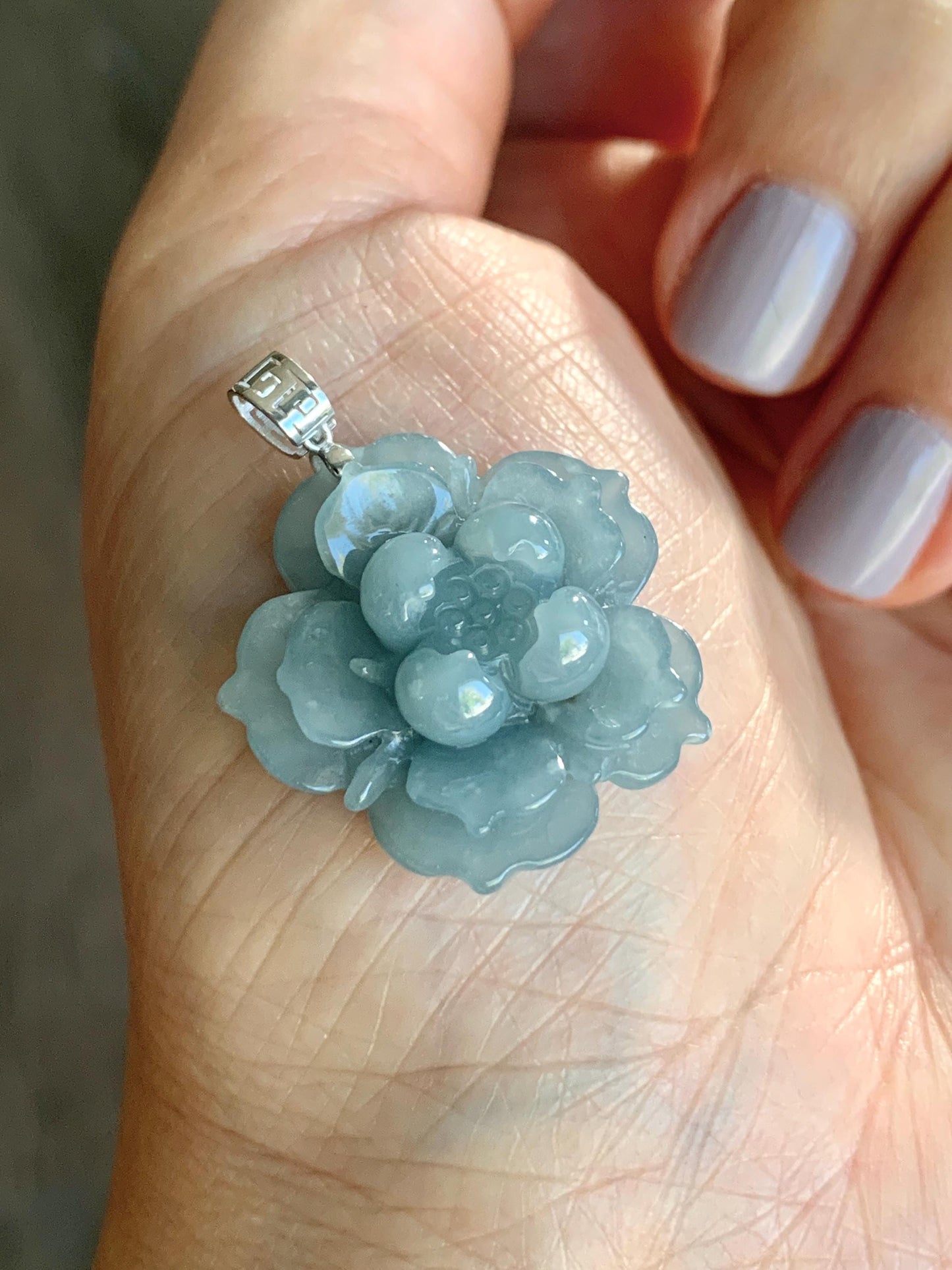 Natural Guatemalan Icy Translucent Light Dusty Blue Jadeite Lotus Flower Pendant 18K White Gold 5g 天然冰危淡蓝翡翠莲花镶嵌吊坠 DLH620A