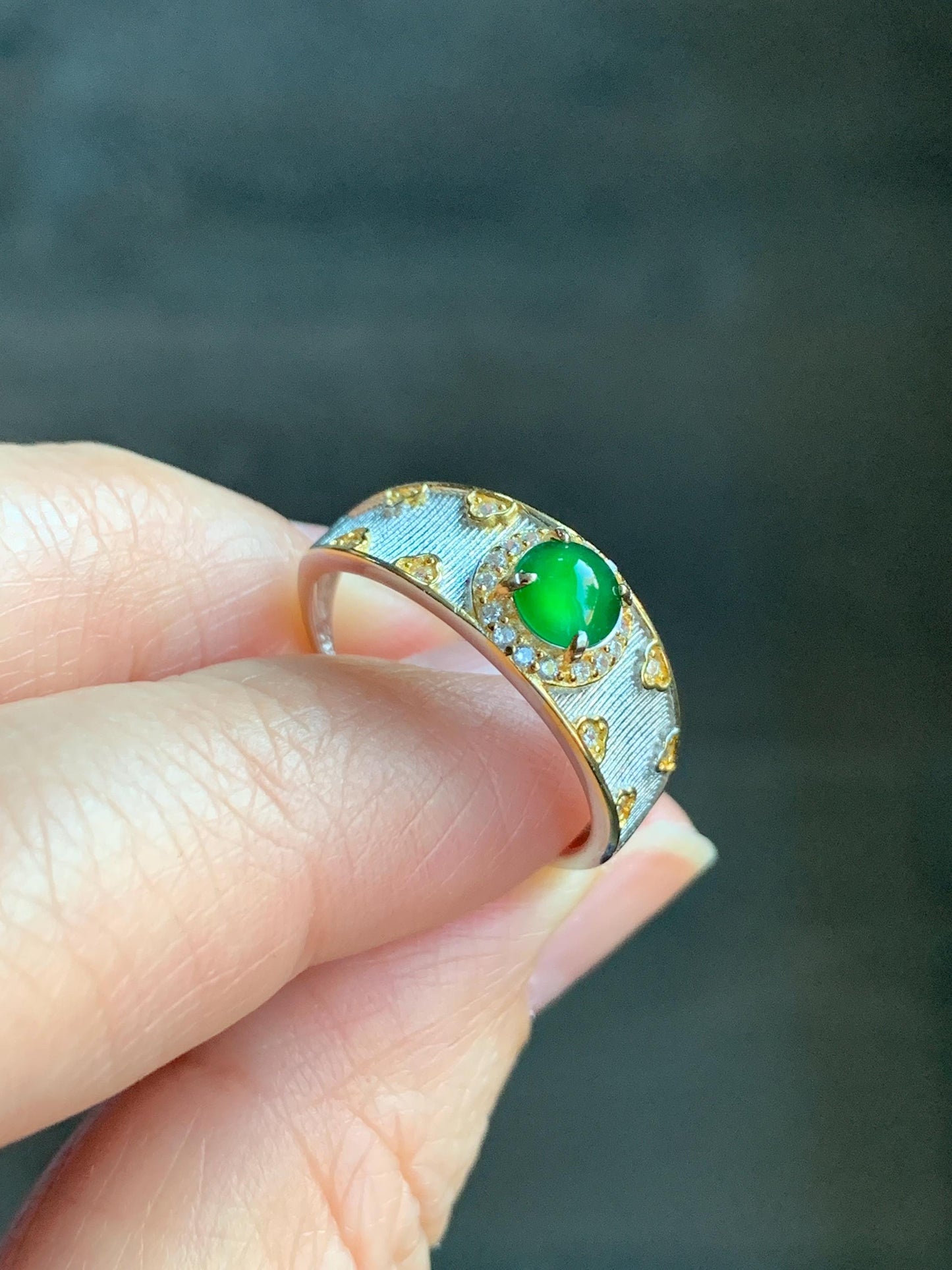 Natural Guatemalan Icy Translucent Vibrant Green Round Jadeite Band Style Ring S925 Sterling Silver Size 7 Adjustable 天然冰危绿翡翠银镶戒指 MLR120