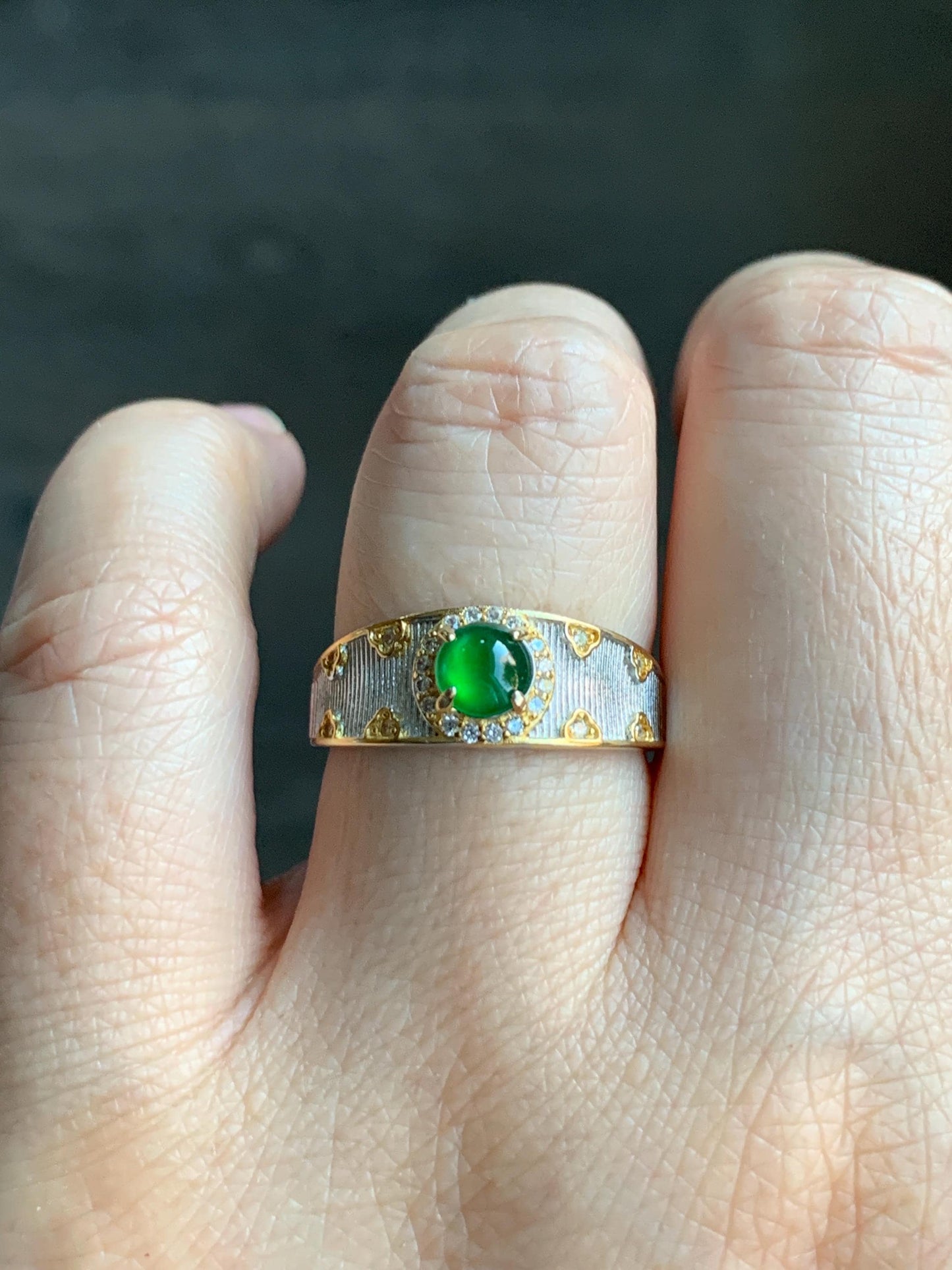Natural Guatemalan Icy Translucent Vibrant Green Round Jadeite Band Style Ring S925 Sterling Silver Size 7 Adjustable 天然冰危绿翡翠银镶戒指 MLR120