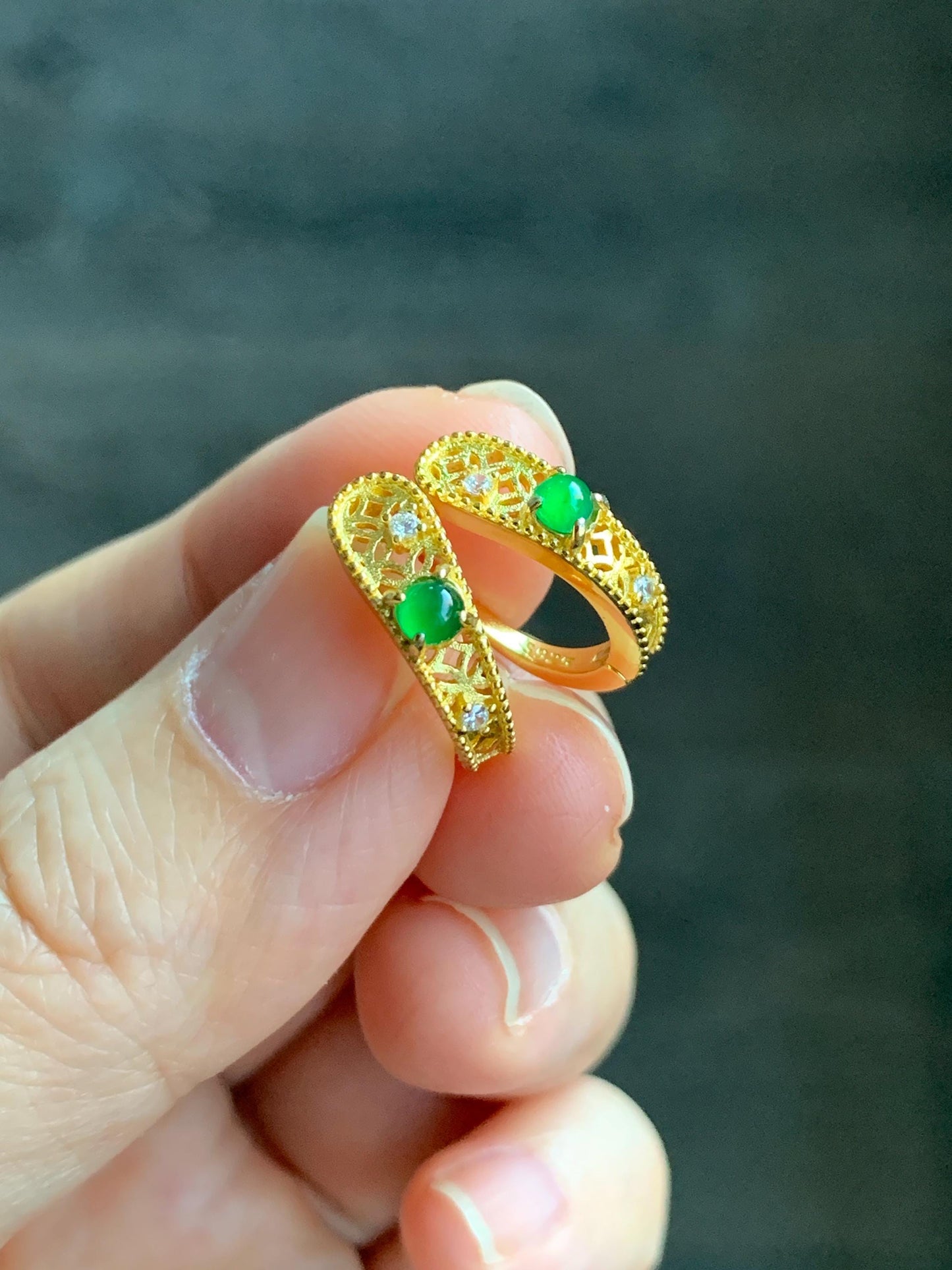 Natural Guatemalan Icy Translucent Vibrant Green Jadeite Hoop Huggie Earrings S925 Sterling Silver Yellow Gold Finish 天然冰危绿翡翠银镶耳包 WLB1028