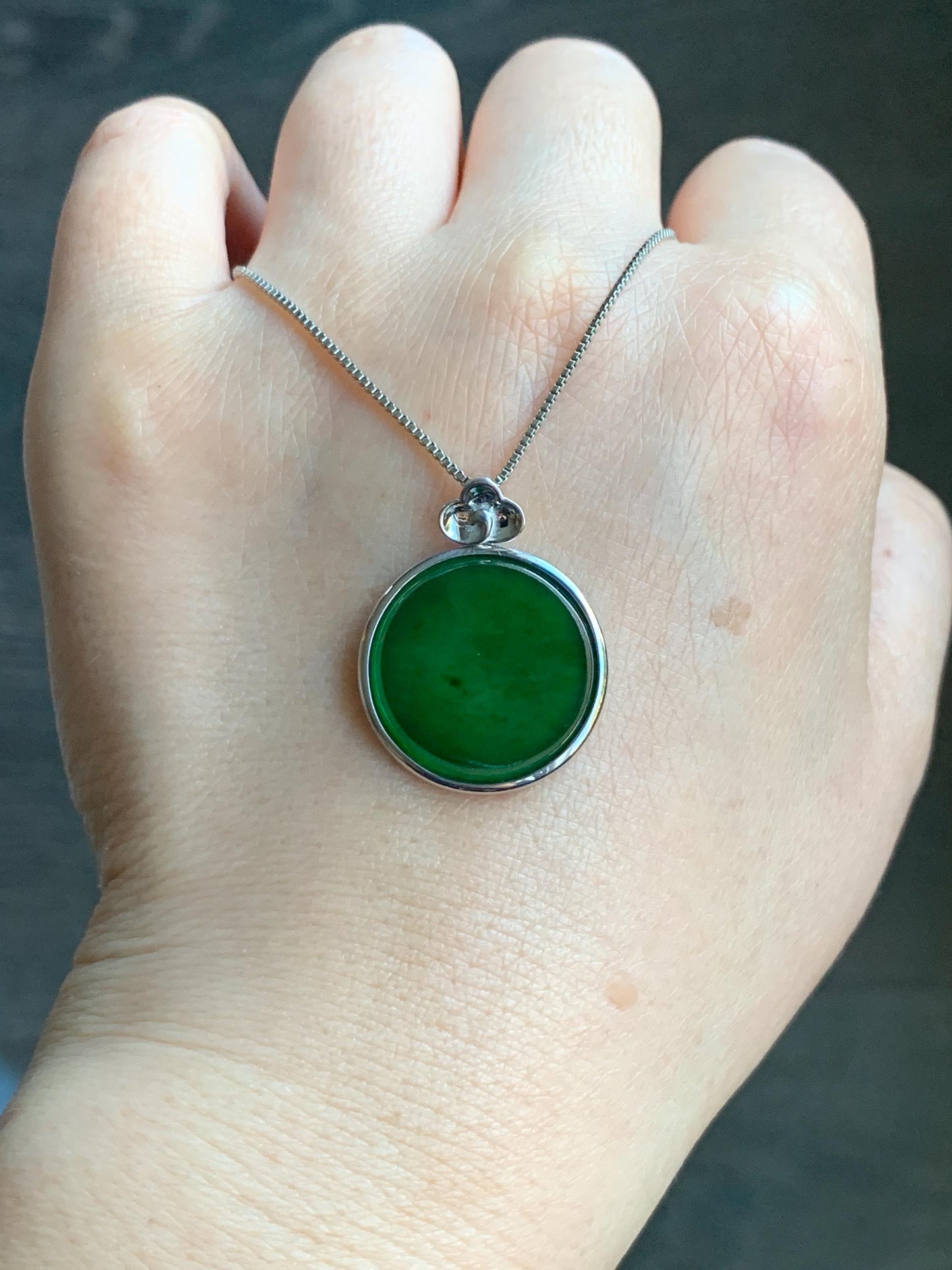 Certified Natural Guatemalan Icy Translucent Vibrant Green Jadeite Round Wu Shi Pai Pendant Sterling Silver 4.87g 天然冰危绿翡翠无事牌镶嵌吊坠 7421