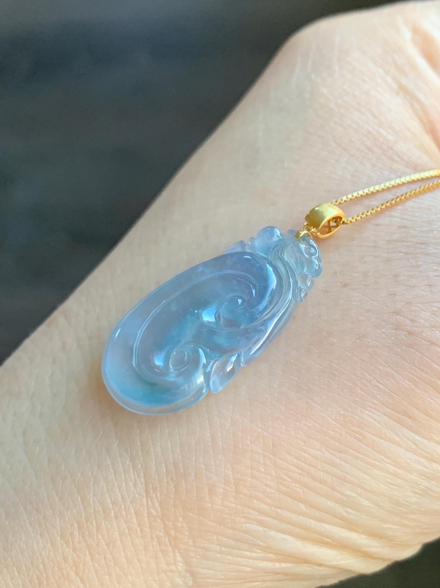 Natural Guatemalan Grade A Icy Highly Translucent Light Purplish Blue Jadeite Ruyi Pendant 18K Yellow Gold 天然老种冰危浅蓝紫起光翡翠如意镶嵌吊坠 D