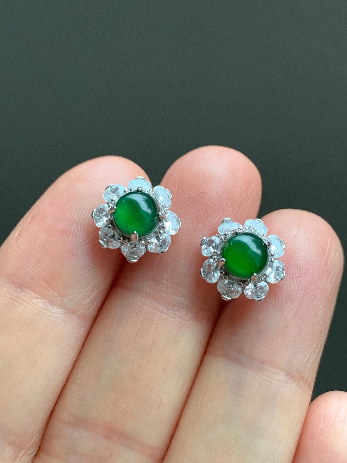 Natural Guatemalan Grade A Icy Highly Translucent Vibrant Green Jadeite Round Stud Earrings Sterling Silver 天然冰危绿翡翠蛋面银镶耳钉 ZHL98