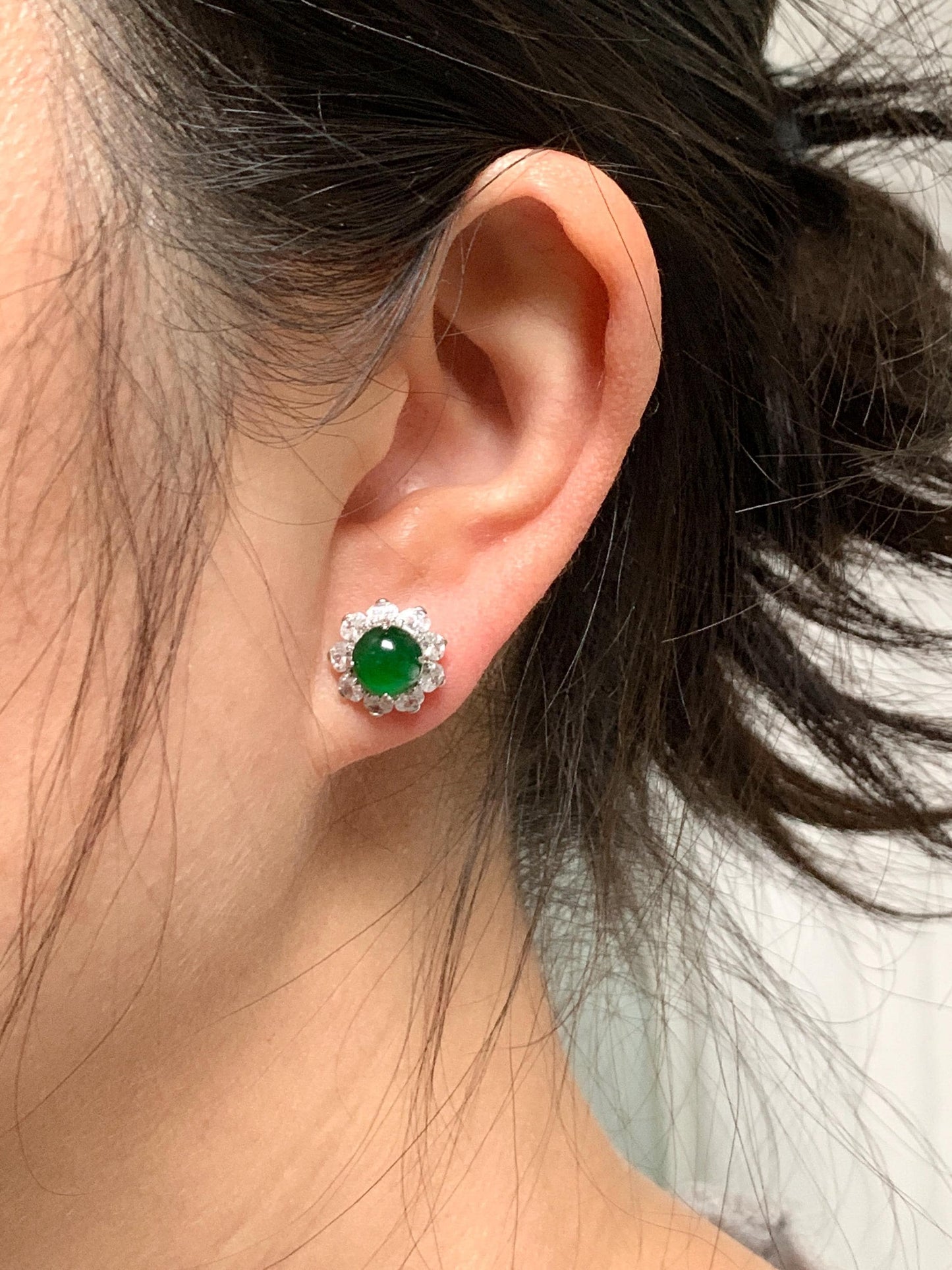 Natural Guatemalan Grade A Icy Highly Translucent Vibrant Green Jadeite Round Stud Earrings Sterling Silver 天然冰危绿翡翠蛋面银镶耳钉 DHL120