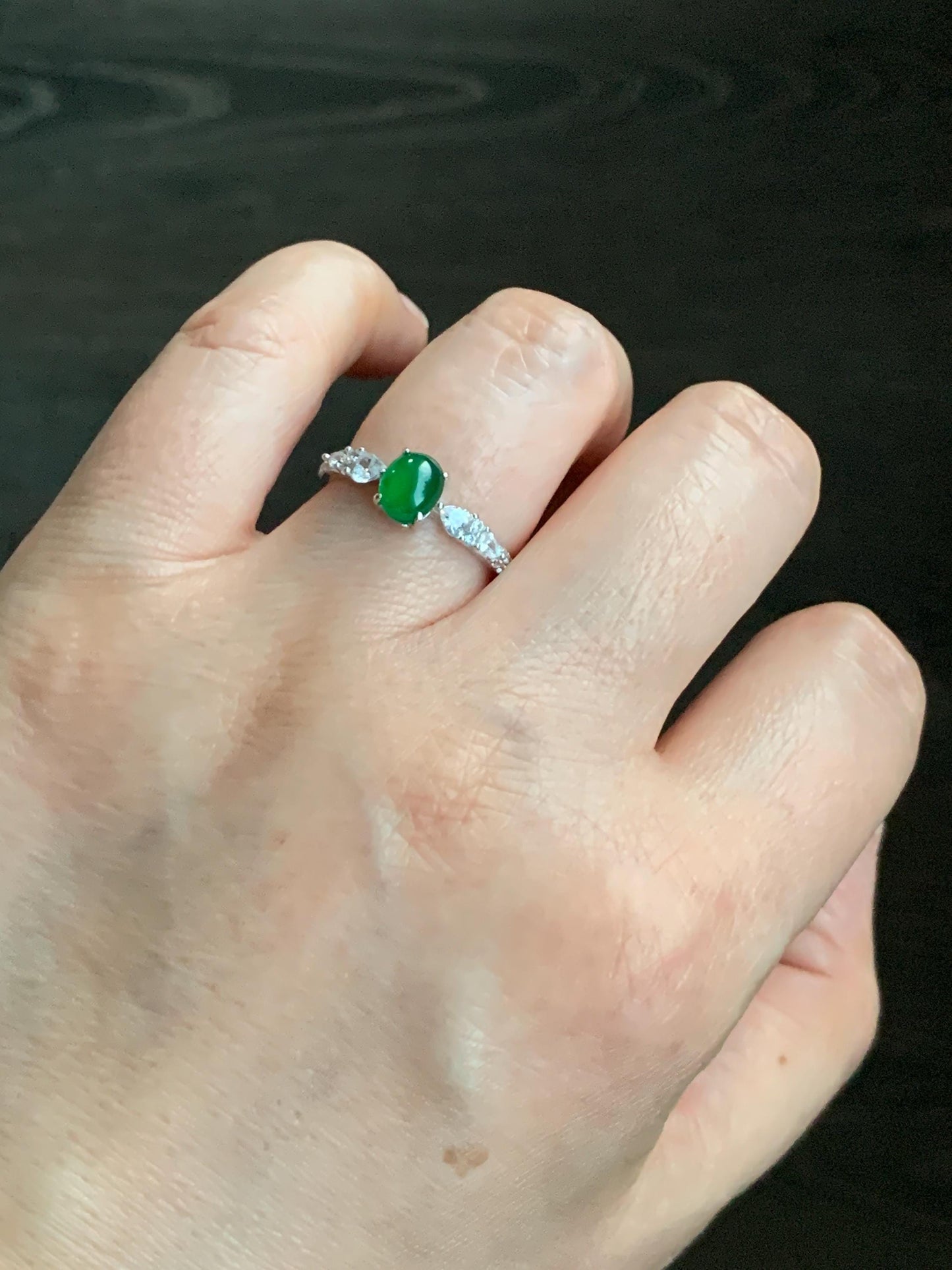 Natural Guatemalan Icy Translucent Vibrant Green Jadeite Oval Cabochon Ring Sterling Silver Size 7 Adjustable 天然冰危绿翡翠银镶戒指 MWL100