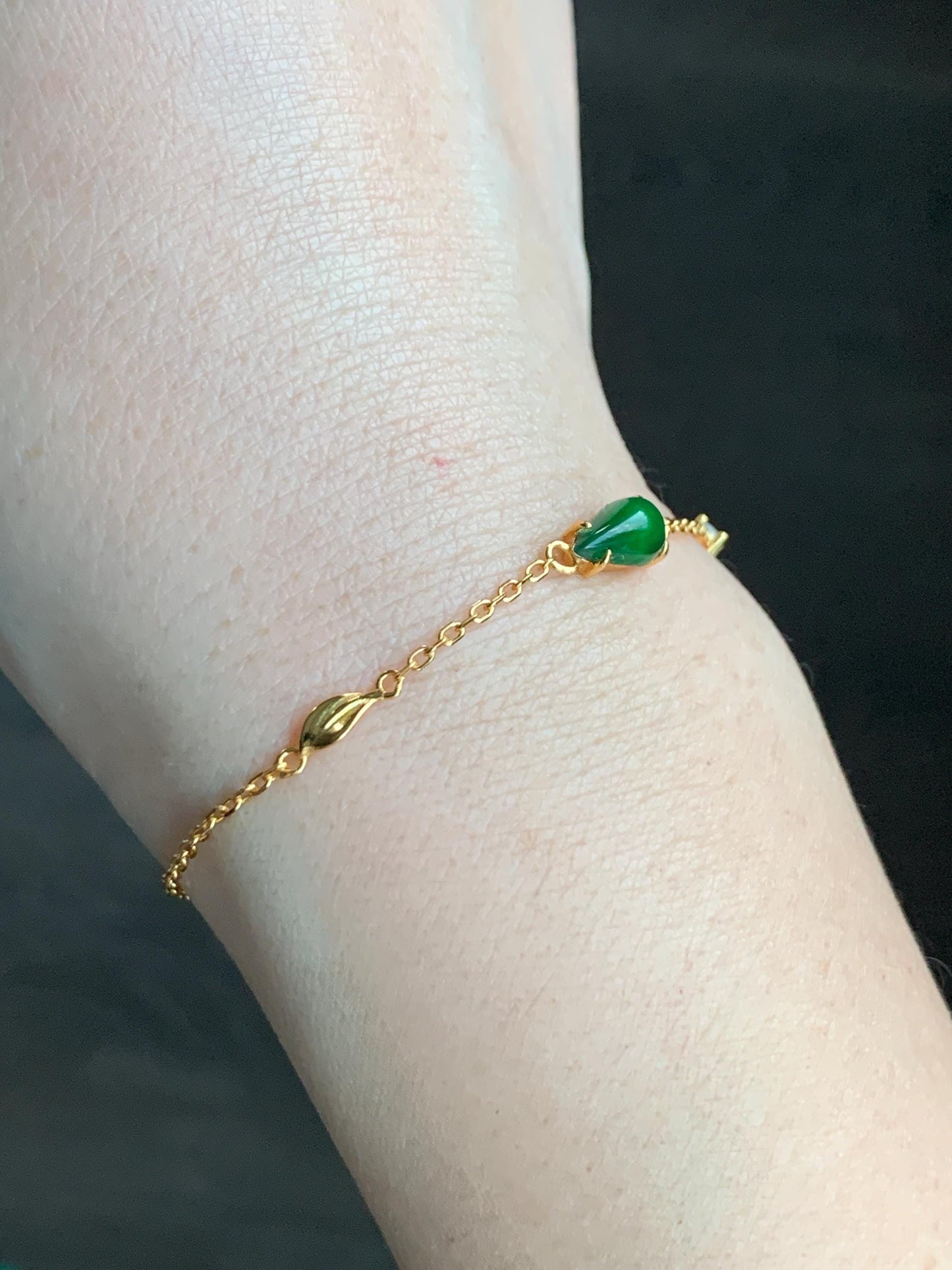 Natural Grade A Guatemalan Icy Translucent Vibrant Green Jadeite Teardrop Cabochon Chain Bracelet Sterling Silver 6.25"-7.5" 天然冰危绿翡翠水滴银手链