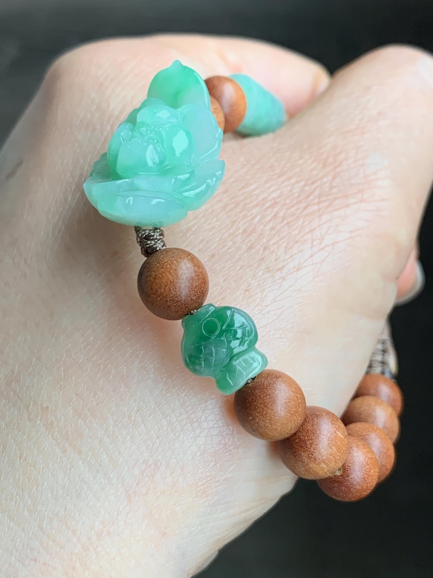 Natural Grade A Icy Translucent Apple Green Jadeite Lotus Flower Barrel Bead Fish Charm Wood Beads Beaded Bracelet 6.5” 12g 天然冰果绿翡翠莲花木珠手串