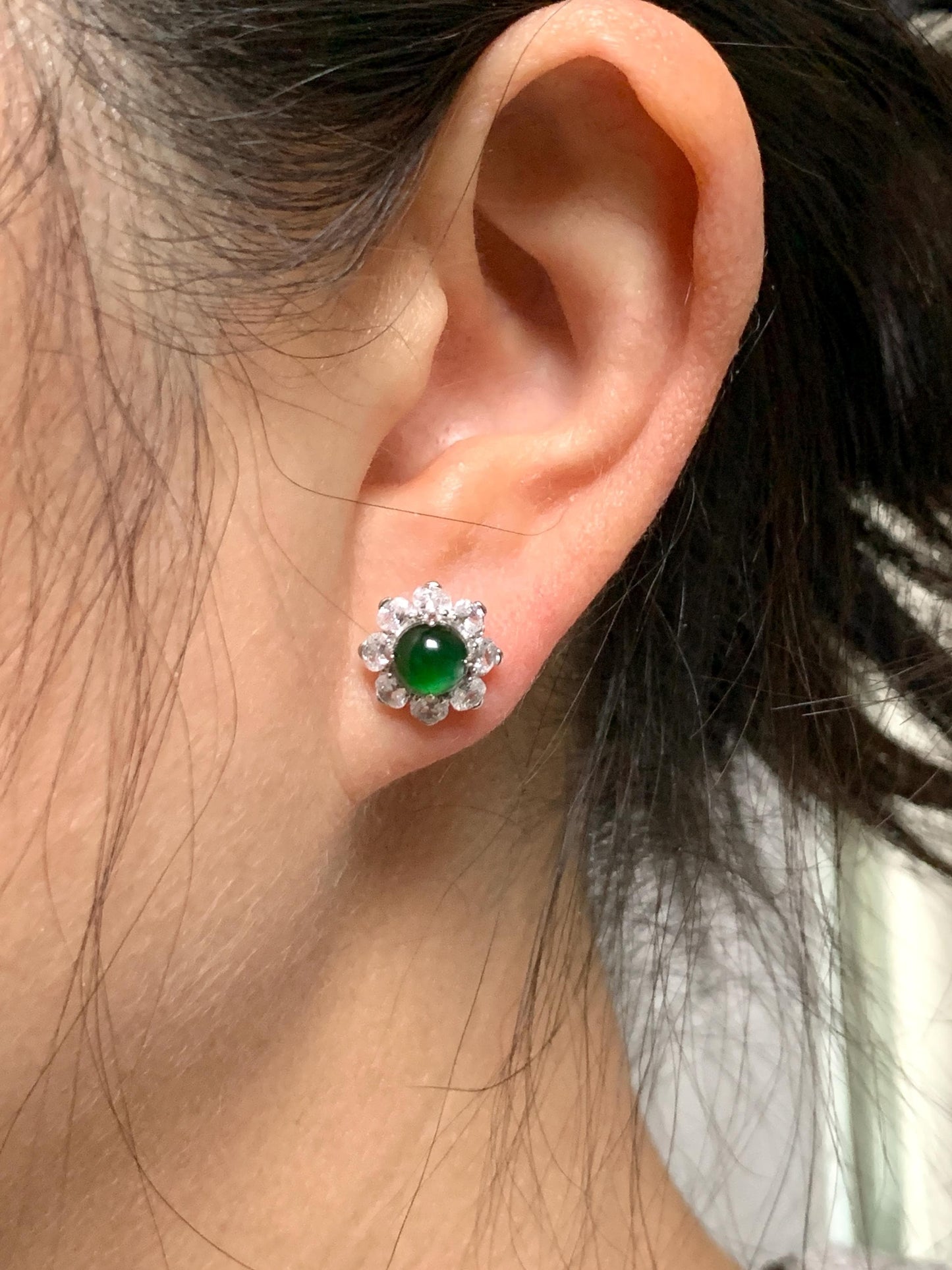 Natural Guatemalan Grade A Icy Highly Translucent Vibrant Green Jadeite Round Stud Earrings Sterling Silver 天然冰危绿翡翠蛋面银镶耳钉 ZHL98