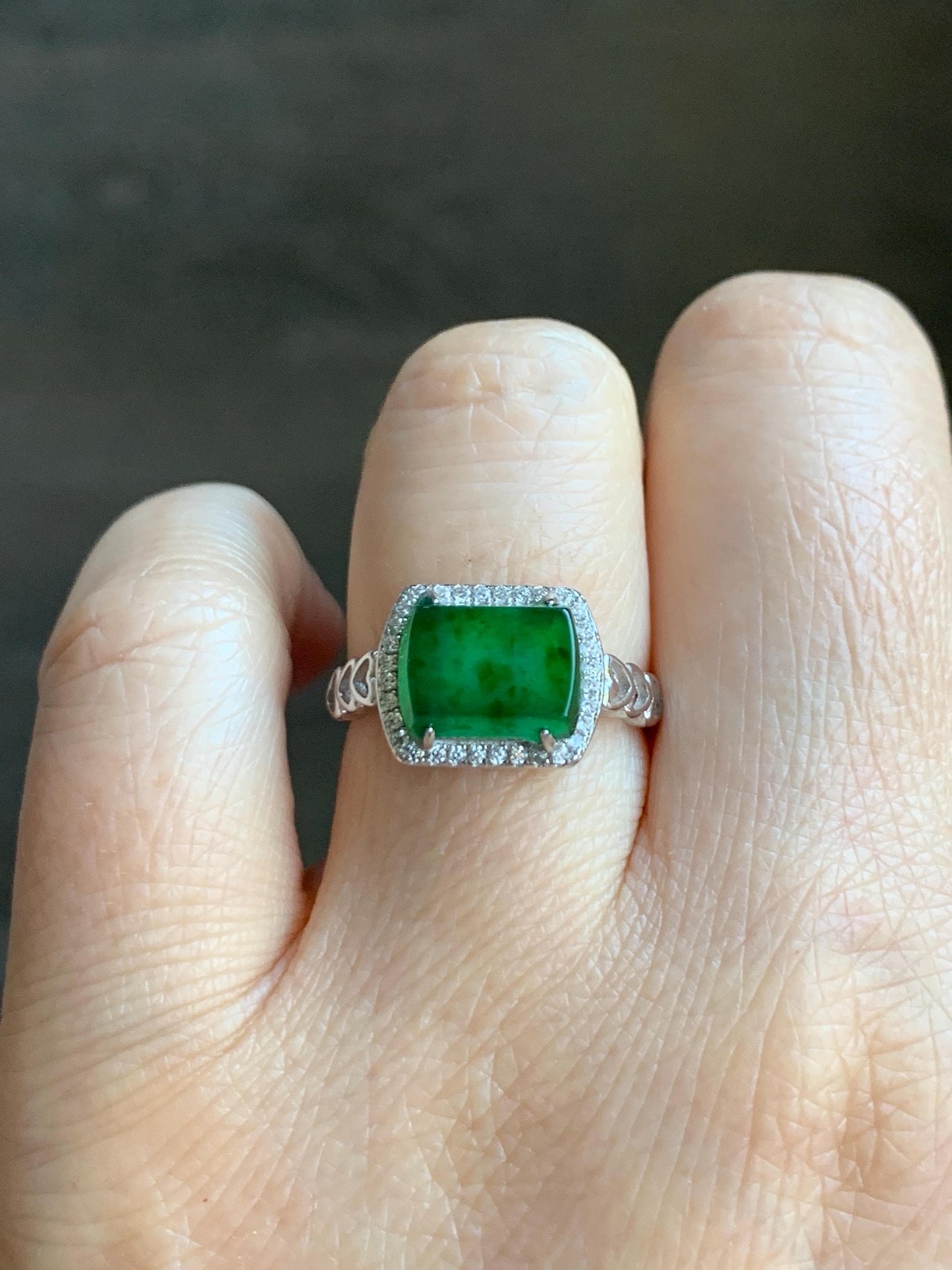 Natural Grade A Guatemalan Icy Translucent Vibrant Green Jadeite Saddle Ring Sterling Silver Size Adjustable 天然冰危绿翡翠马鞍银镶戒指
