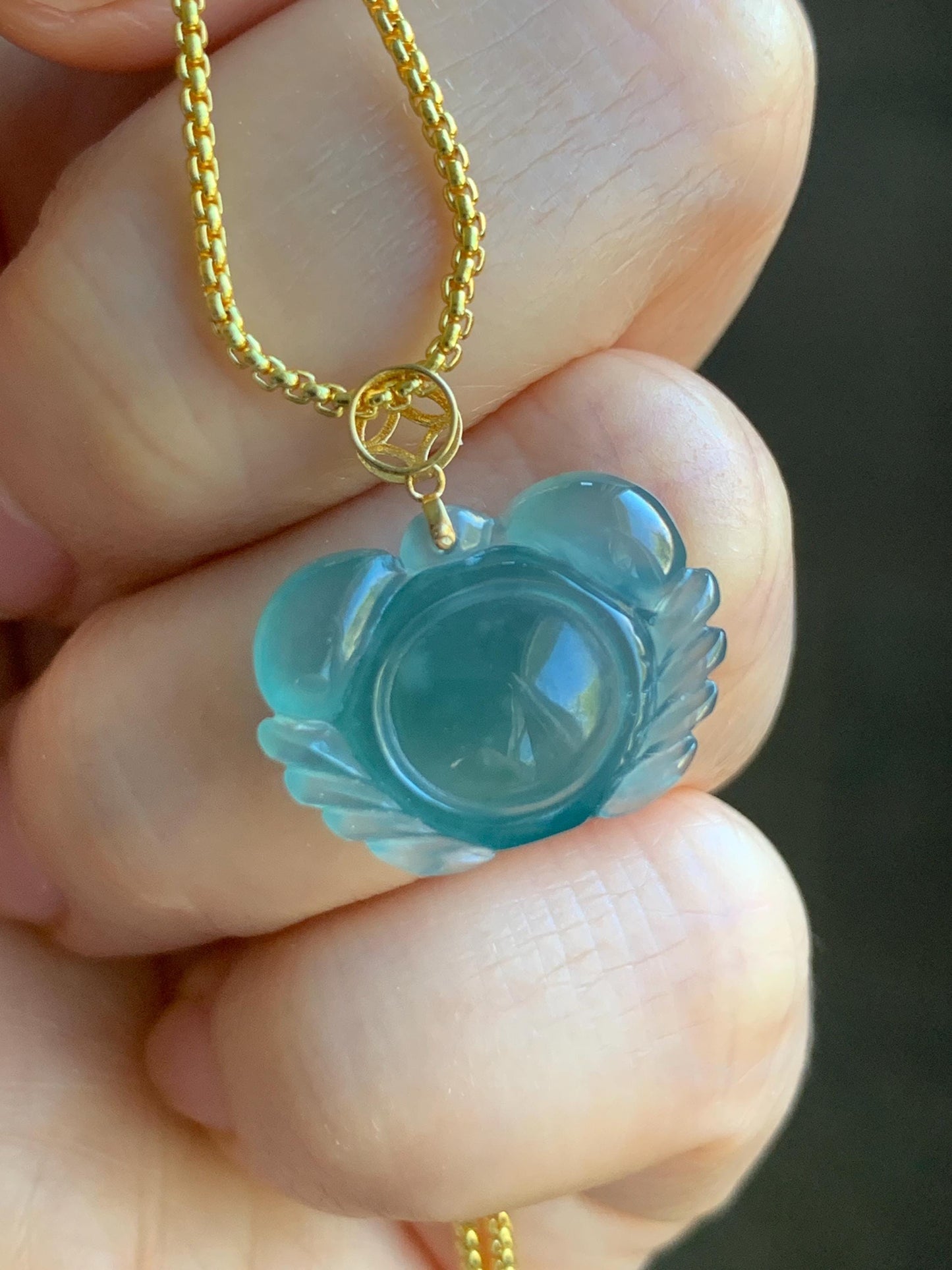 Natural Grade A Guatemalan Premium Icy Highly Translucent Teal Blue Jadeite Crab Pendant 18K Yellow Gold Bail 3g 天然冰危蓝绿起光翡翠螃蟹镶嵌吊坠
