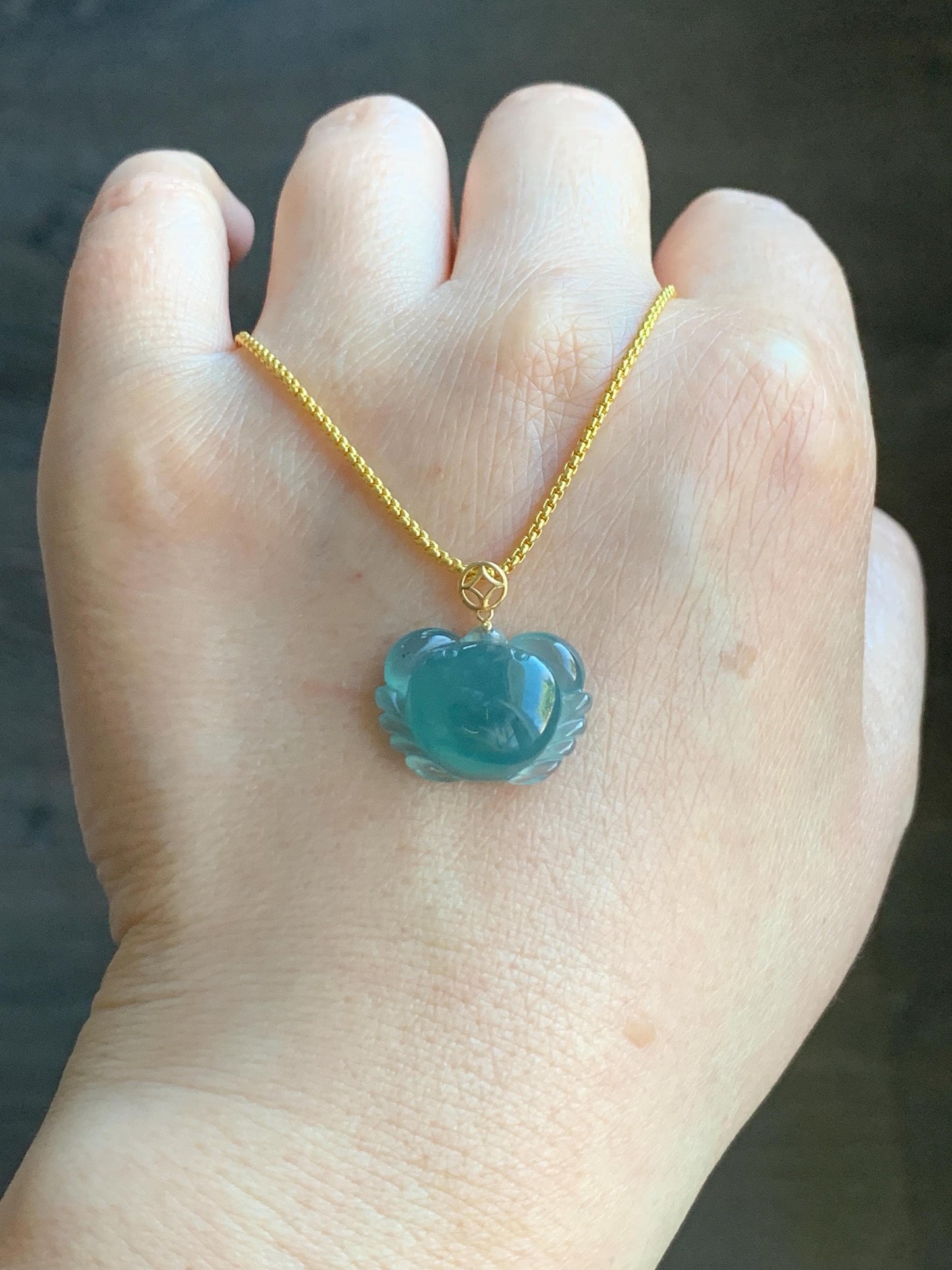 Natural Grade A Guatemalan Premium Icy Highly Translucent Teal Blue Jadeite Crab Pendant 18K Yellow Gold Bail 3g 天然冰危蓝绿起光翡翠螃蟹镶嵌吊坠