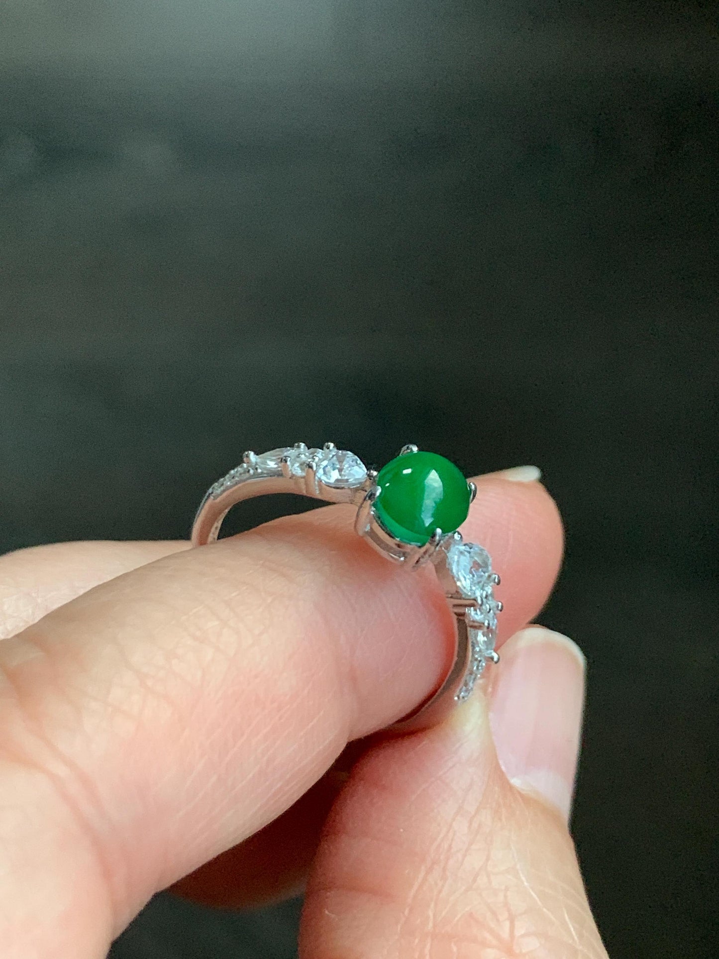 Natural Guatemalan Icy Translucent Vibrant Green Jadeite Oval Cabochon Ring Sterling Silver Size 7 Adjustable 天然冰危绿翡翠银镶戒指 MWL100