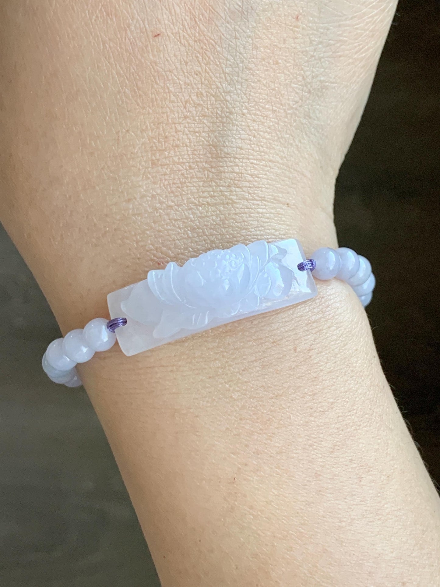 Natural Grade A Icy Translucent Light Lavender Jadeite Round Beads Carved Lotus Flower Cuff Beaded Bracelet 6.75” 15g 天然冰胶淡紫翡翠莲花手牌手串 DZHP