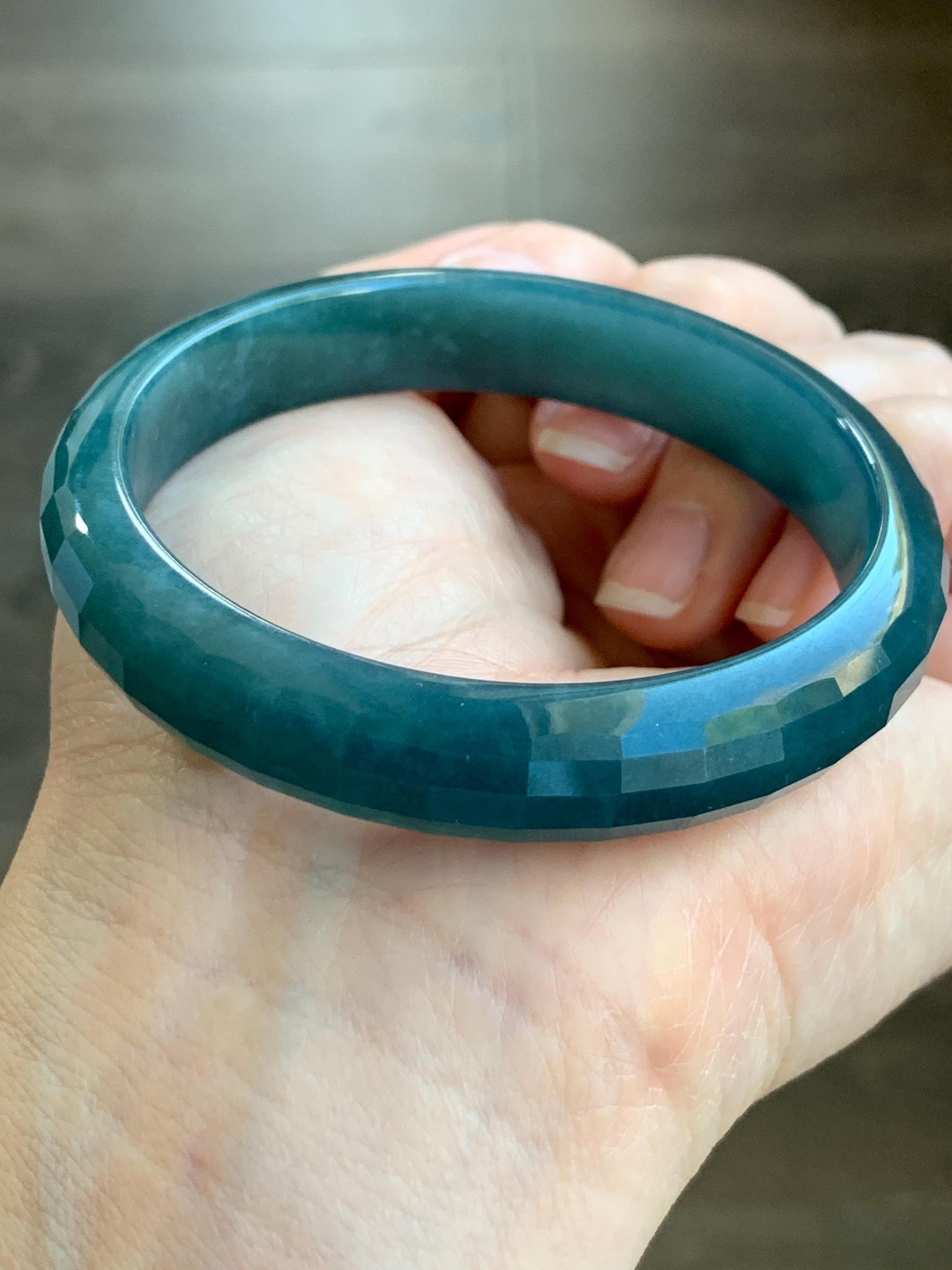 Certified Natural Grade A Guatemalan Icy Translucent Dark Blue Jadeite Faceted Bangle 55.89m 11.5x6.6mm 40.8g 天然老种冰危深蓝翡翠正圈切割面手镯 1352
