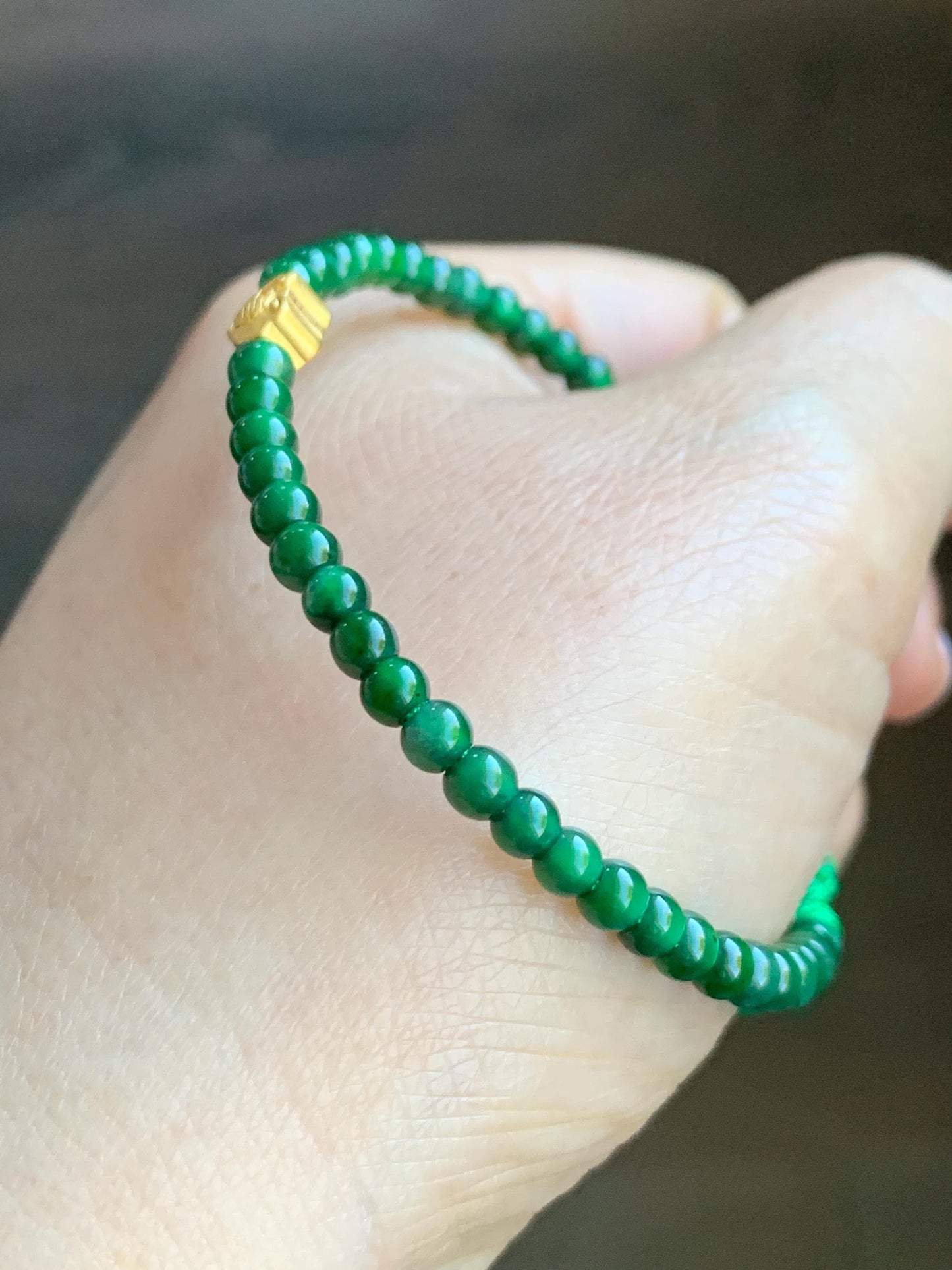 Natural Grade A Guatemalan Icy Green Jadeite Petite Beads 24K Gold Ruyi Bead Beaded Bracelet 3.8mm 7” 5g 天然冰危绿翡翠小珠足金如意3D珠手串