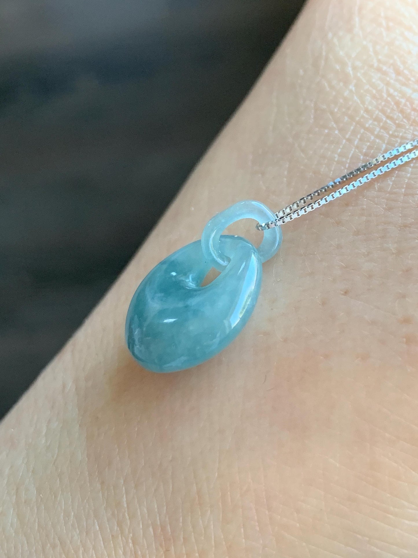 Natural Grade A Guatemalan Icy Translucent Dusty Blue Jadeite Donut w/ Interlocking Bail Pendant Necklace Sterling Silver 天然冰危蓝翡翠平扣环扣吊坠