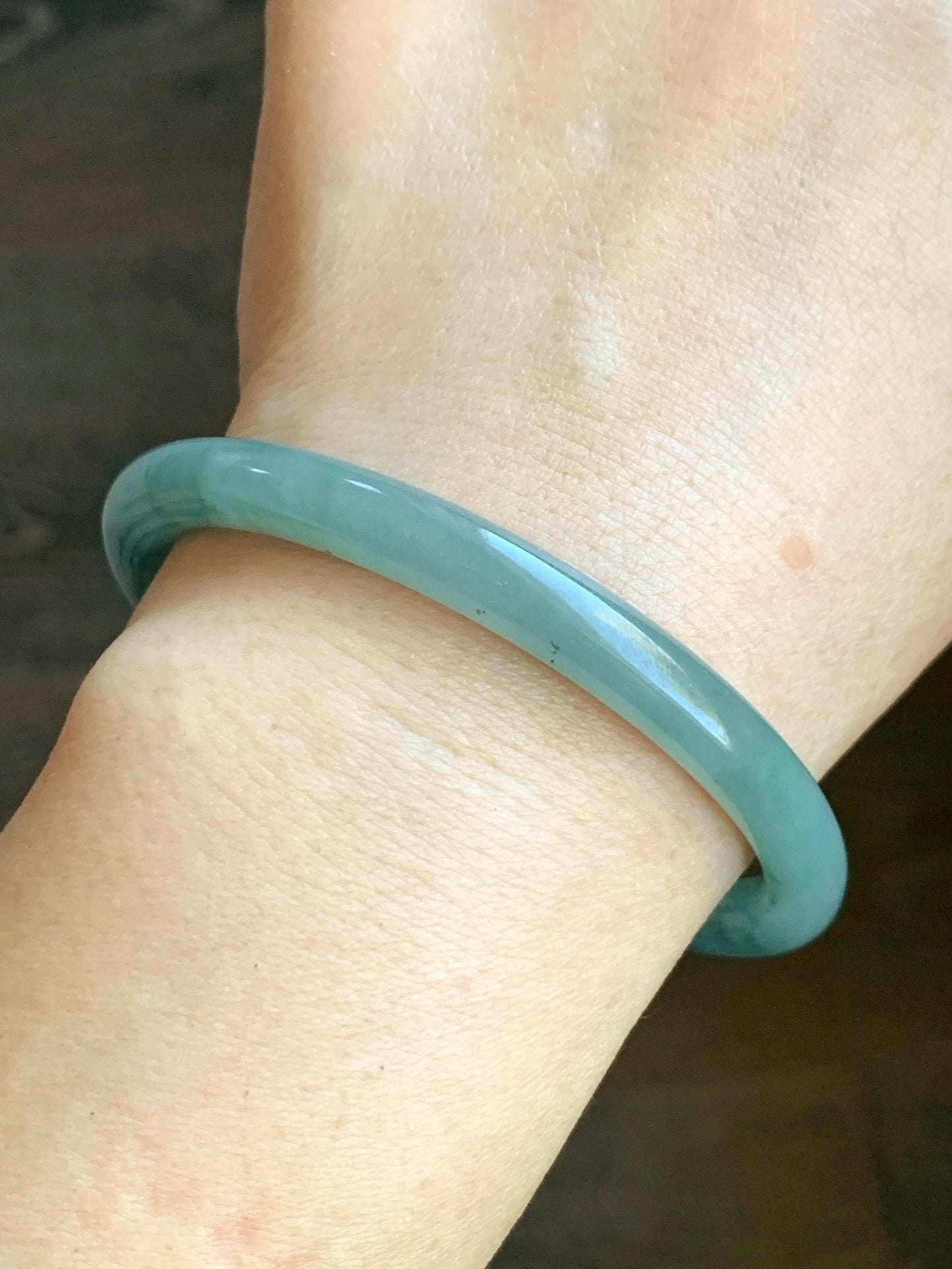 Certified Natural Grade A Guatemalan Icy Translucent Gelatinous Light Blueish Green Jadeite Bangle Bracelet 58.6mm 26.6g 天然冰胶危淡蓝绿翡翠圆条手镯 1146