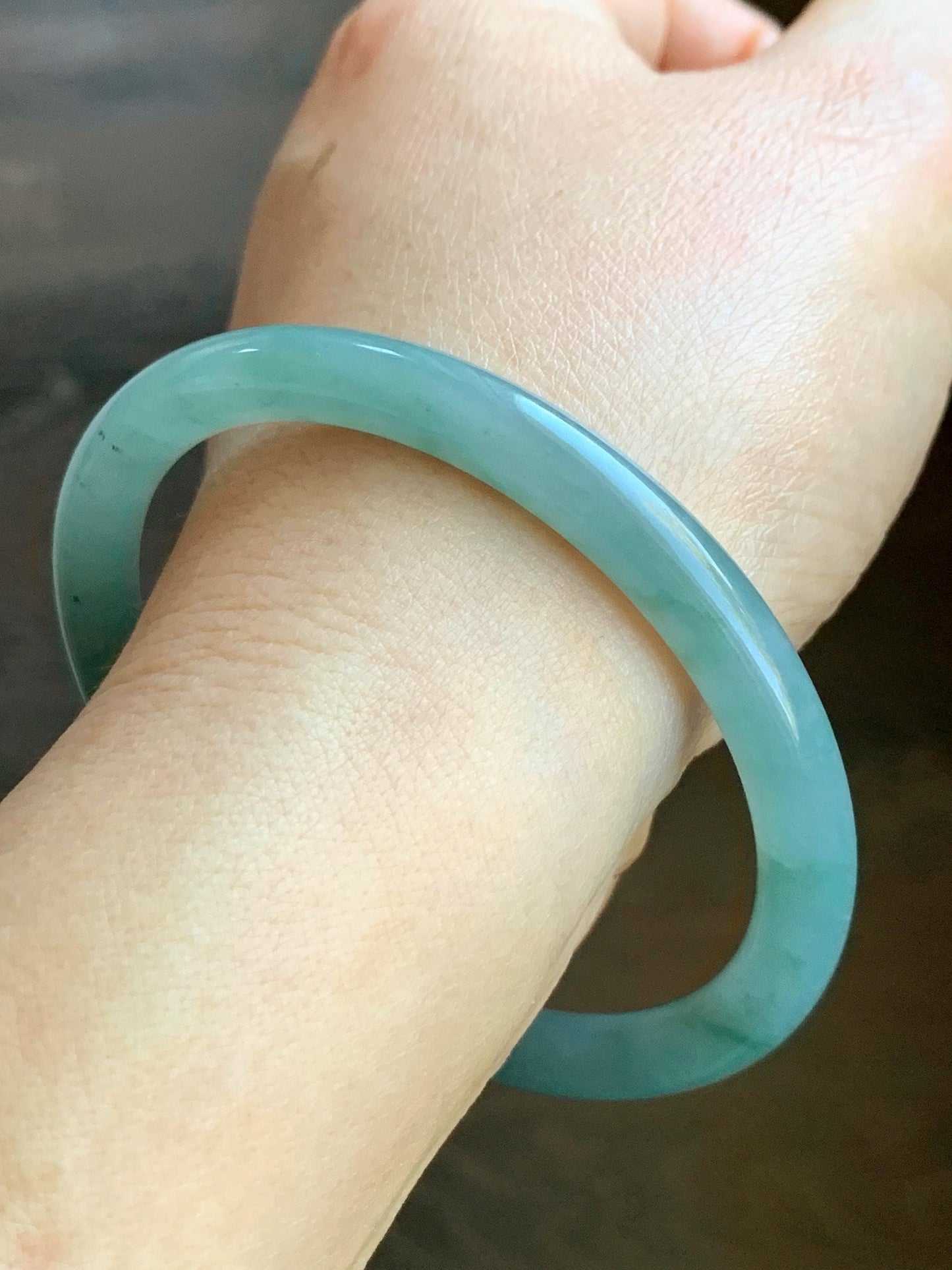 Certified Natural Grade A Guatemalan Icy Translucent Gelatinous Light Blueish Green Jadeite Bangle Bracelet 58.6mm 26.6g 天然冰胶危淡蓝绿翡翠圆条手镯 1146