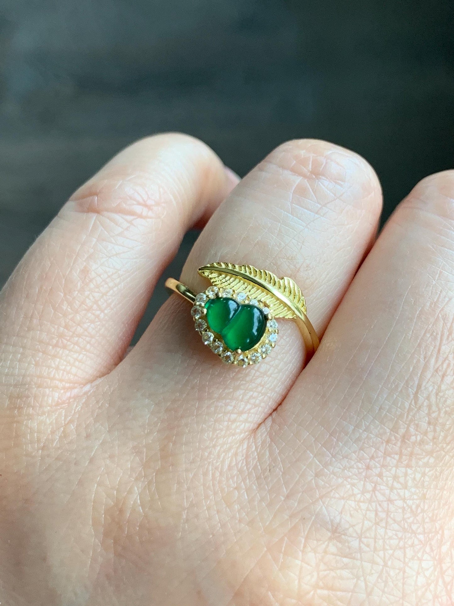 Natural Grade A Guatemalan Icy Translucent Intense Green Jadeite Hulu Gourd Ring Sterling Silver Yellow Gold Finish 天然冰危绿翡翠葫芦银镶戒指 JHL66