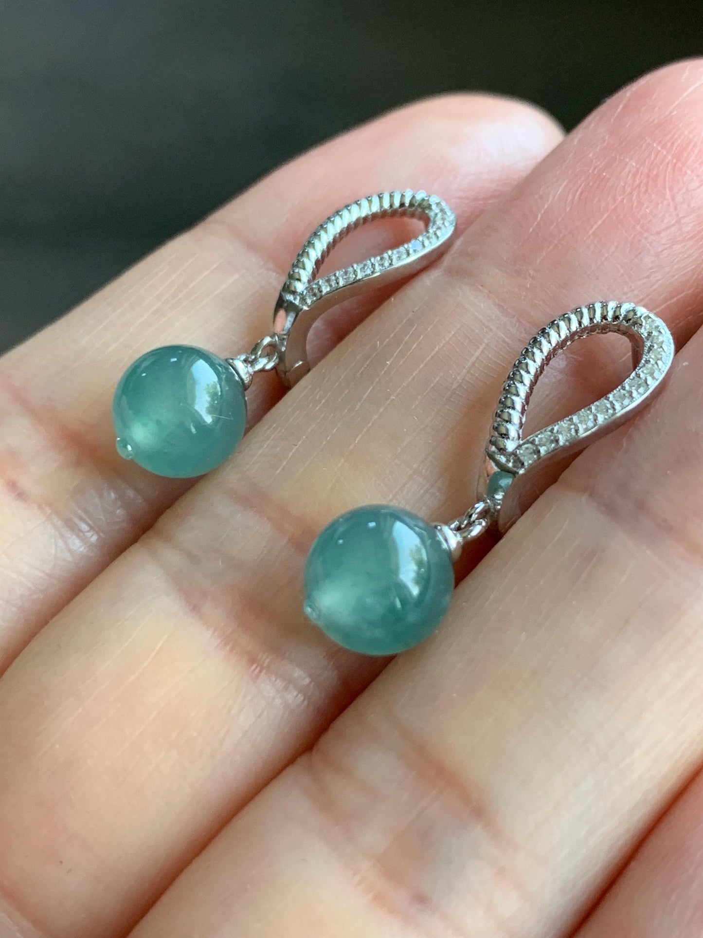 Natural Grade A Guatemalan Icy Highly Translucent Teal Blue Jadeite Beads Lever Back Dangle Earrings Sterling Silver 天然高冰危蓝翡翠圆珠耳钩 EBZ77A