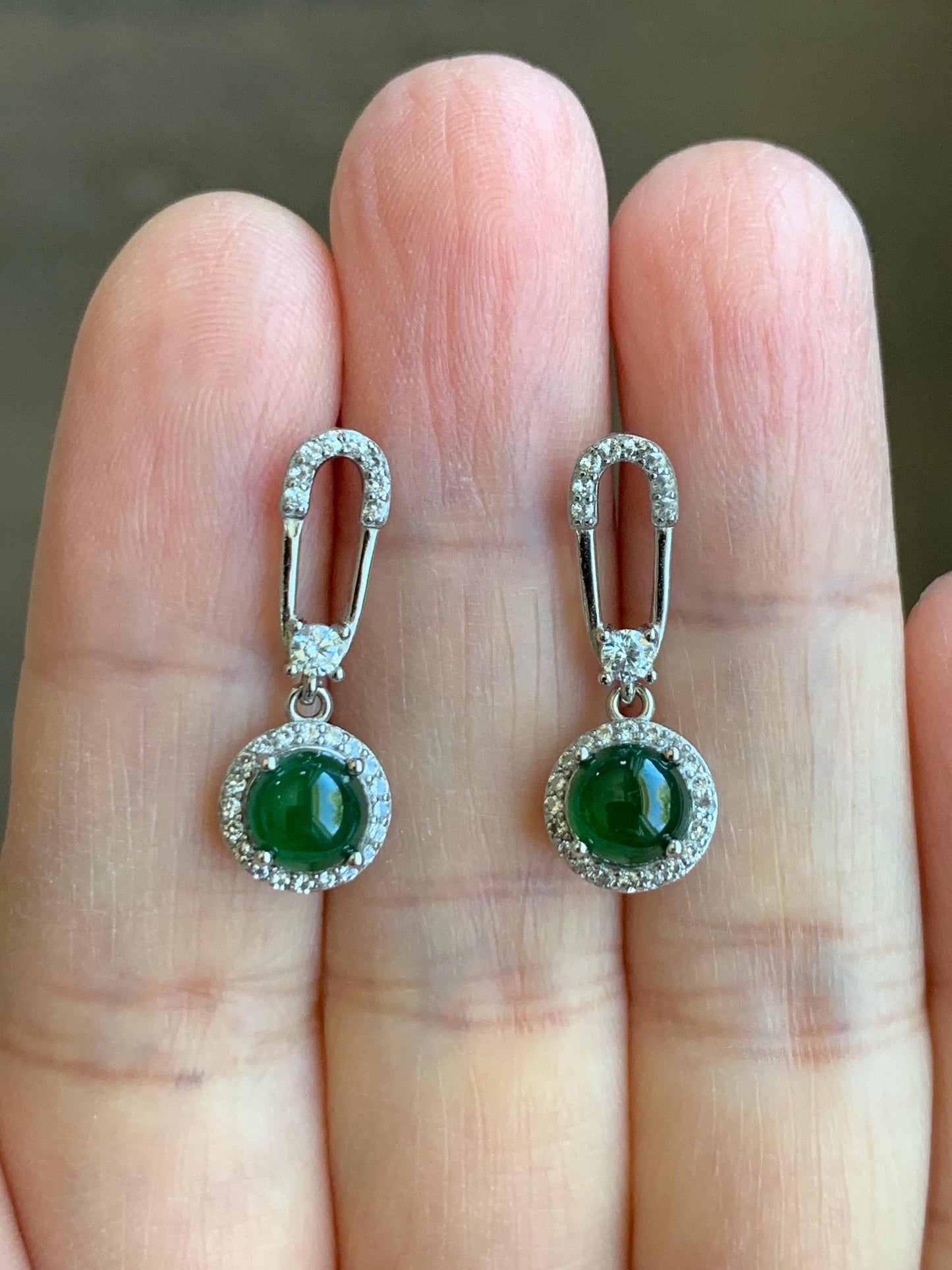 Natural Grade A Guatemalan Icy Translucent Vibrant Green Jade Jadeite Paper Clip Style Stud Earrings Sterling Silver 天然冰危绿翡翠镶嵌耳钉 LBZ77