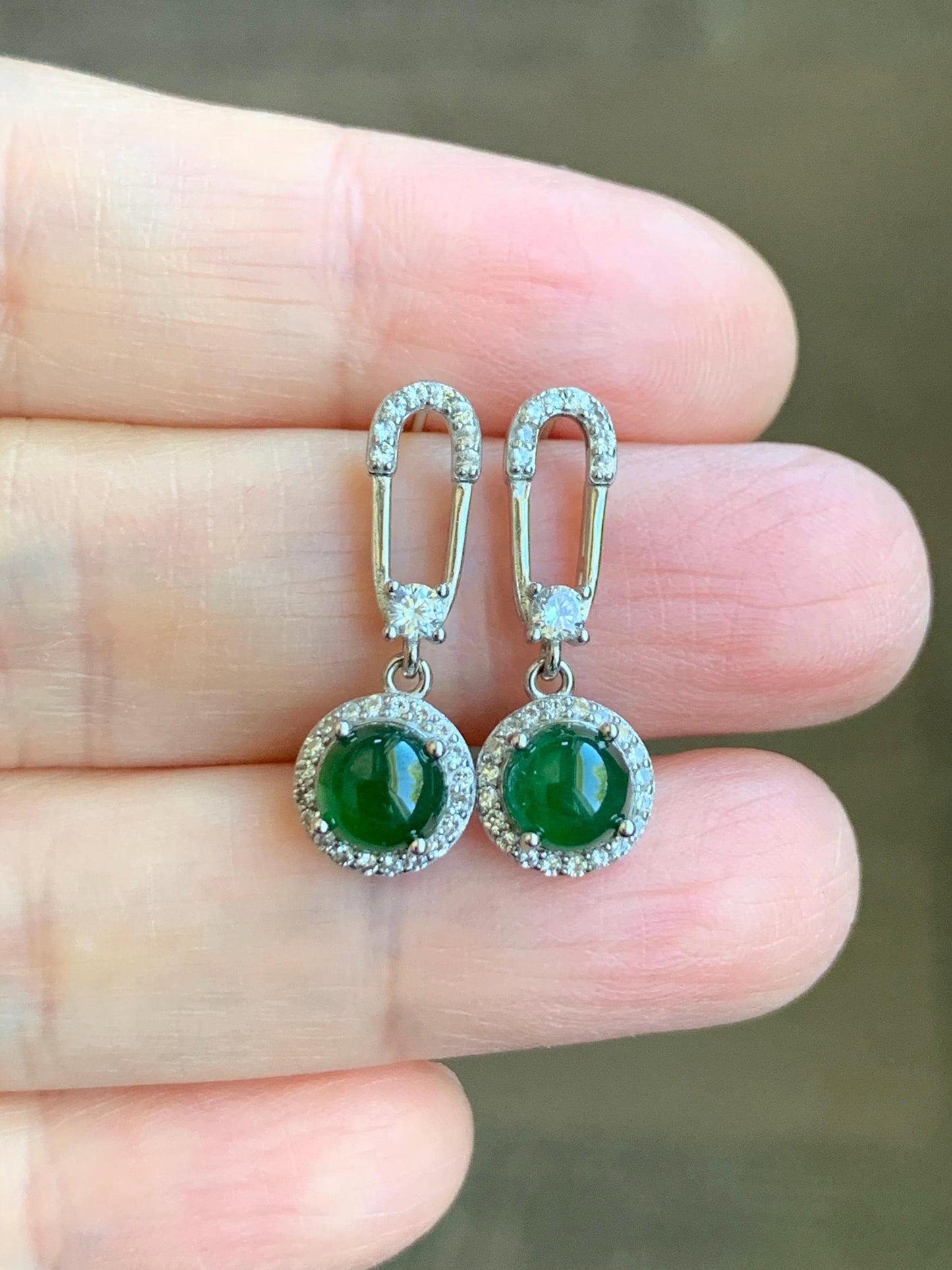 Natural Grade A Guatemalan Icy Translucent Vibrant Green Jade Jadeite Paper Clip Style Stud Earrings Sterling Silver 天然冰危绿翡翠镶嵌耳钉 LBZ77
