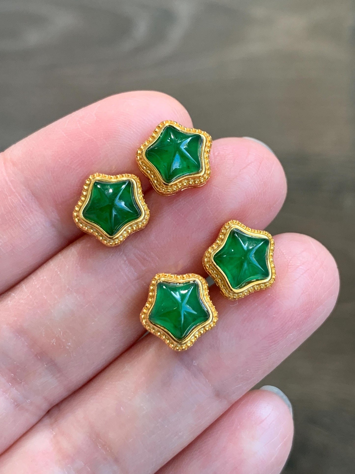 Natural Grade A Guatemalan Icy Translucent Vibrant Green Jadeite Star Stud Earrings Sterling Silver Yellow Gold Overlay 天然冰危绿翡翠星星银耳钉 XWX120