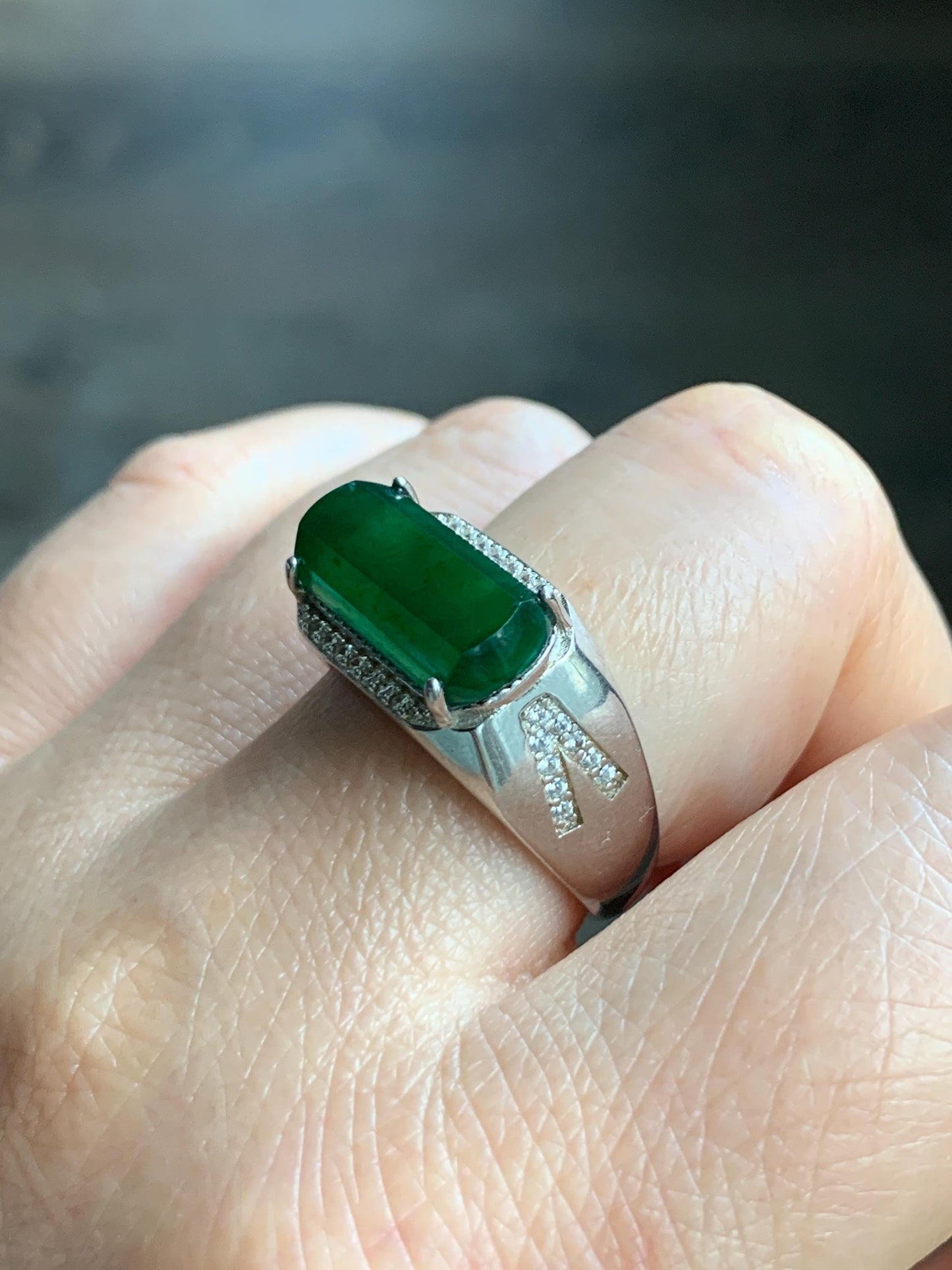 Natural Grade A Guatemalan Icy Translucent Vibrant Green Jadeite Saddle Ring Sterling Silver Size 9.5 US Adjustable 天然冰危绿翡翠马鞍银镶戒指 MAC220