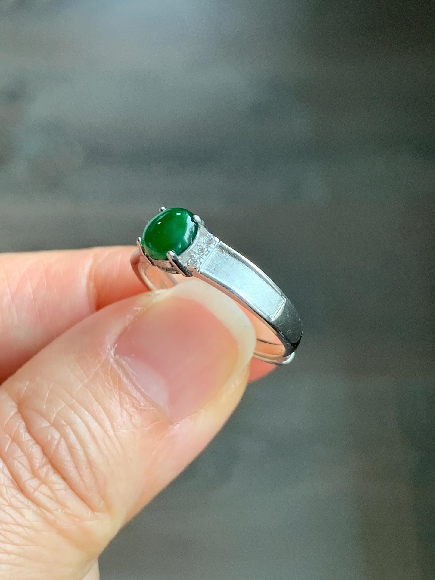 Natural Grade A Guatemalan Icy Translucent Vibrant Green Jadeite Band Style Ring Sterling Silver Size Adjustable 天然冰危绿翡翠银镶戒指 KJL66