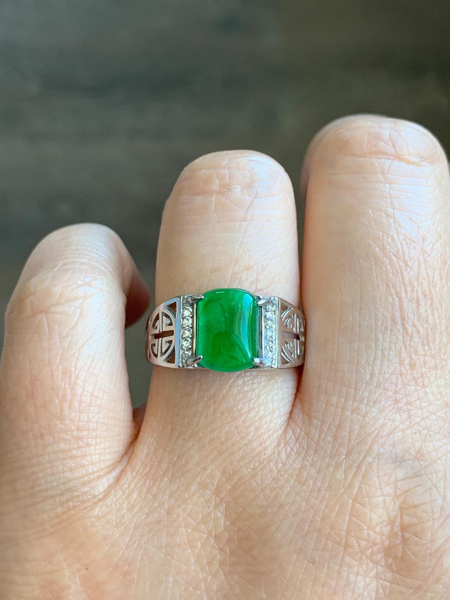 Natural Grade A Guatemalan Icy Translucent Vibrant Green Jadeite Saddle Ring Sterling Silver Size Adjustable 天然冰危绿翡翠马鞍银镶戒指 WLD150D