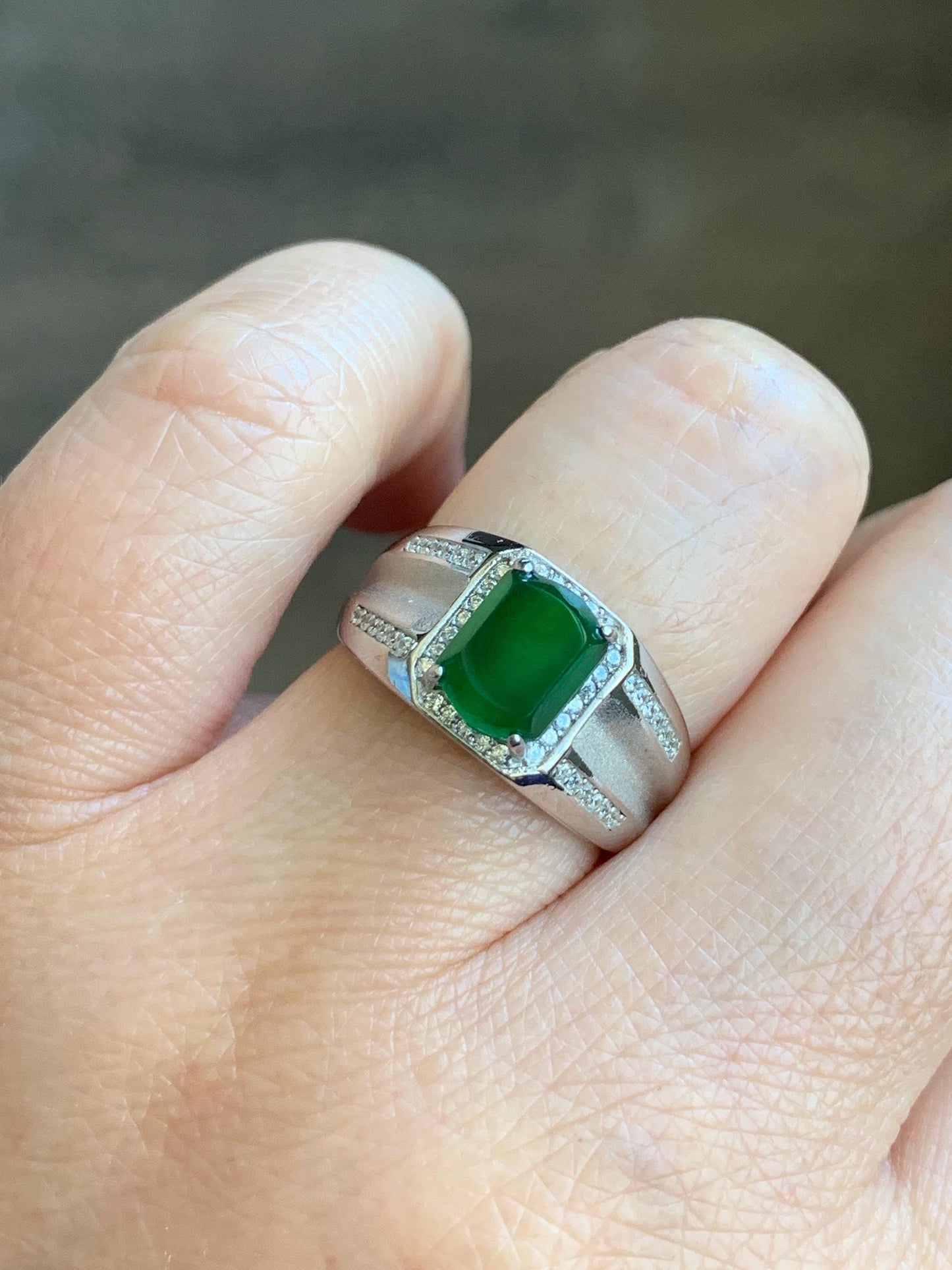 Natural Grade A Guatemalan Icy Translucent Vibrant Green Faceted Jadeite Ring Sterling Silver Size Adjustable 天然冰危绿翡翠切割面银镶戒指 EML110