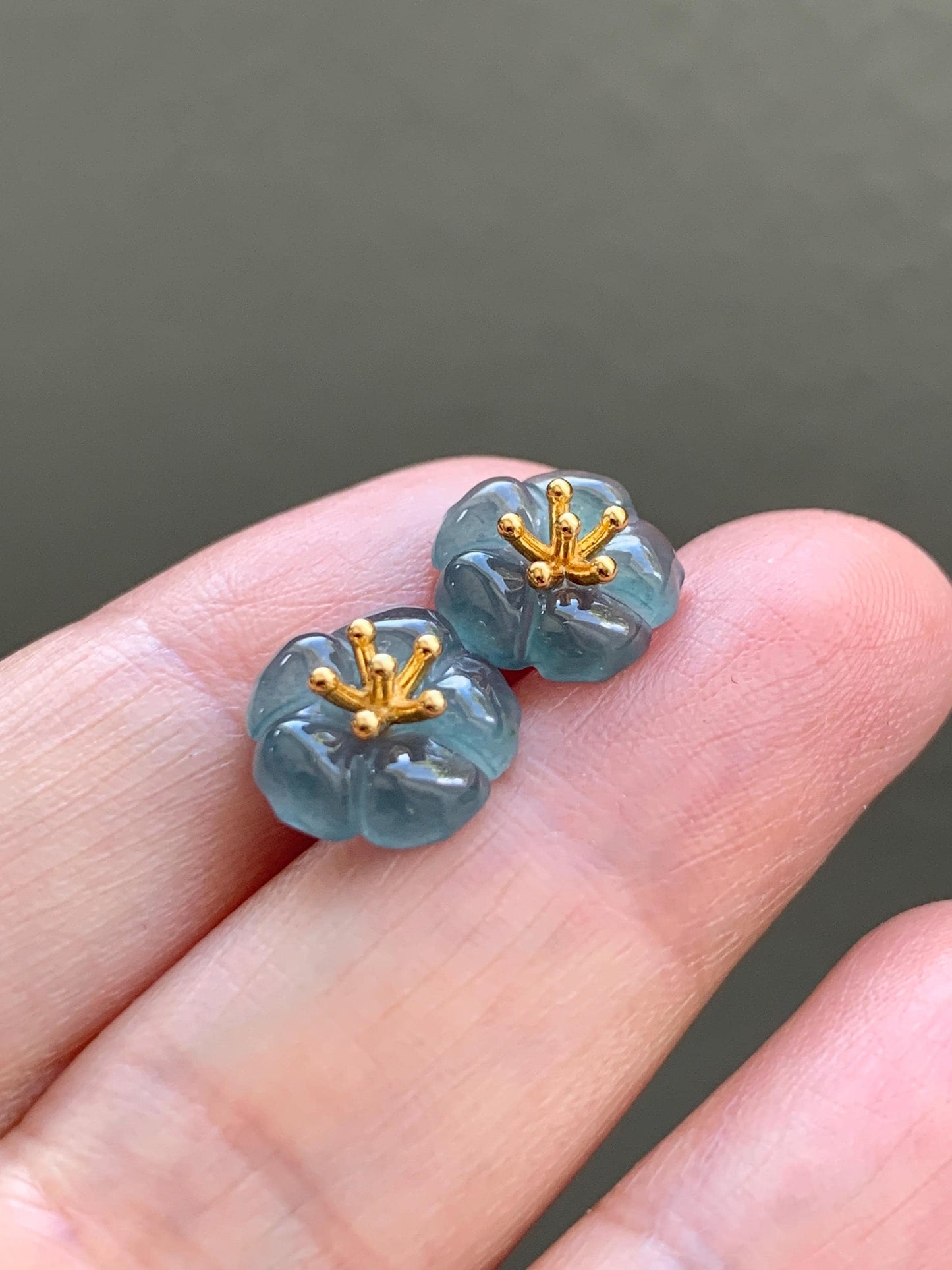 Natural Guatemalan Icy Highly Translucent Gelatinous Deep Indigo Blue Jadeite Cherry Blossom Stud Earring Sterling Silver 天然高冰危蓝翡翠梅花银镶耳钉