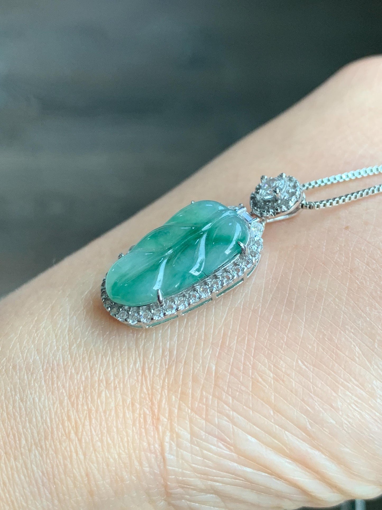 Small Natural Grade A Icy Highly Translucent Gelatinous Green Marbled Jadeite Leaf Pendant S925 Sterling Silver 天然冰胶飘绿花翡翠叶子银镶吊坠 YXR88-C