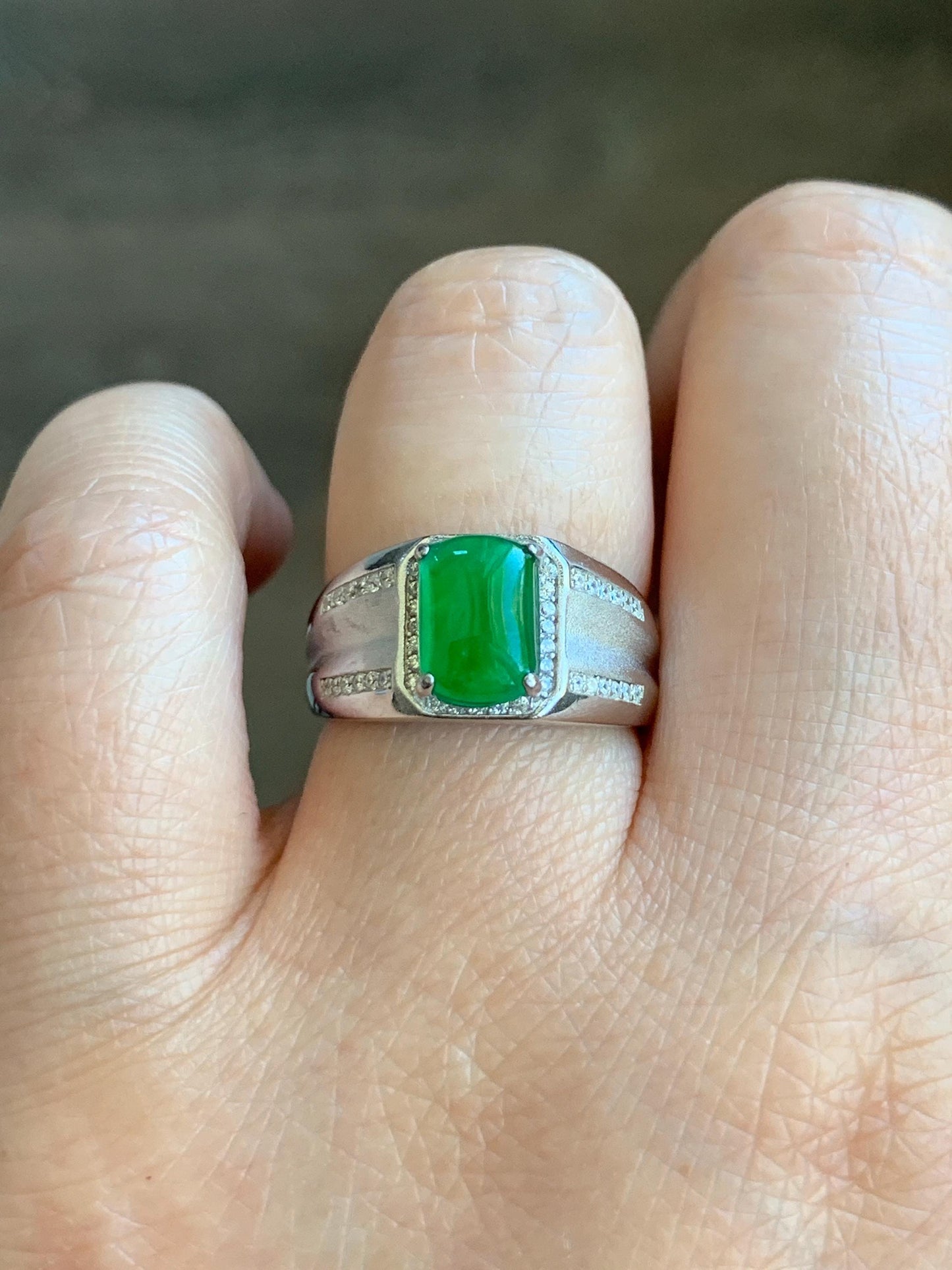 Natural Grade A Guatemalan Icy Translucent Vibrant Green Jadeite Saddle Ring Sterling Silver Size Adjustable 天然冰危绿翡翠马鞍银镶戒指 WLD150B