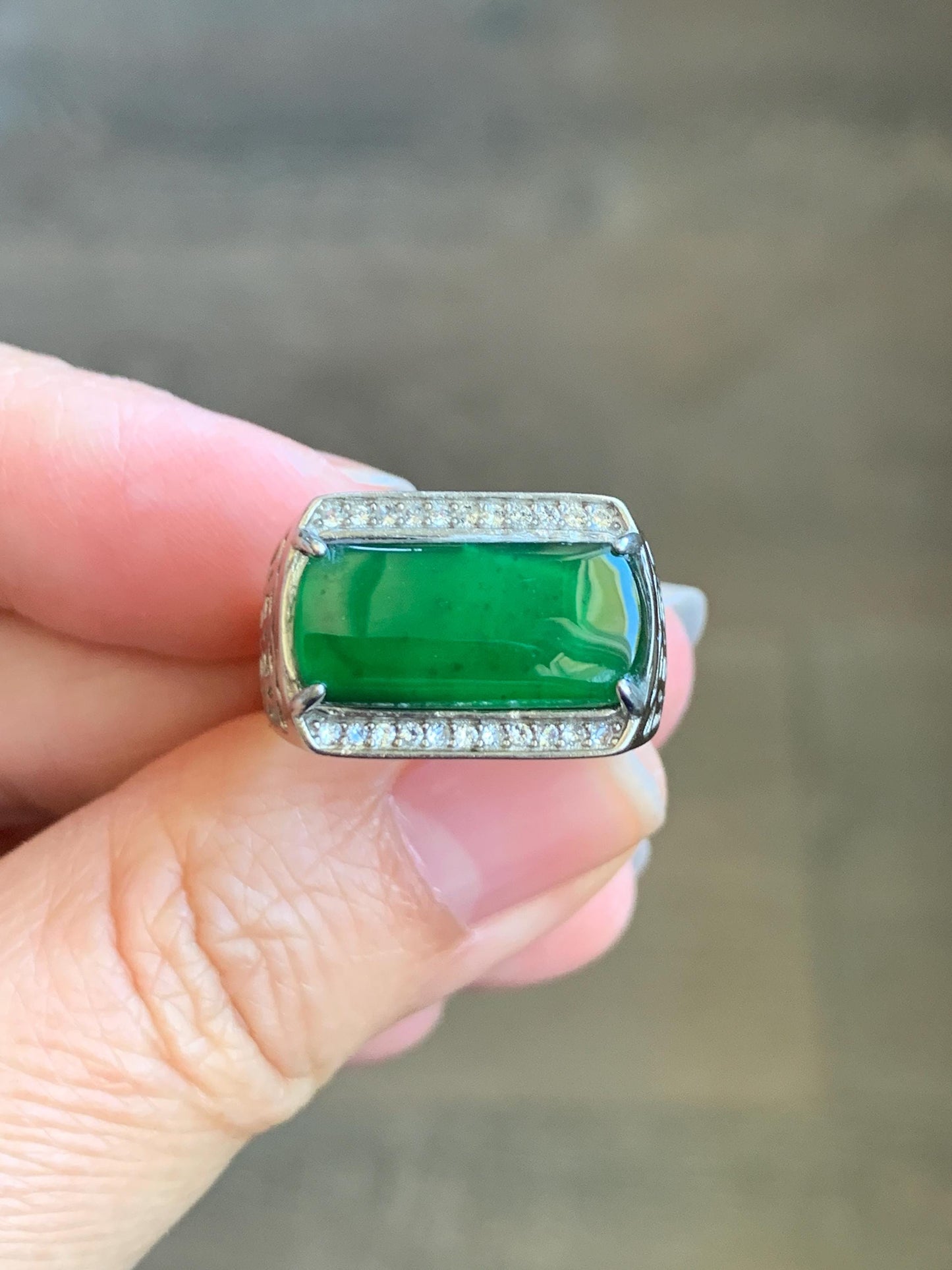 Certified Natural Grade A Guatemalan Icy Highly Translucent Vibrant Green Jadeite Saddle Ring Sterling Silver Adjustable 天然冰危绿翡翠马鞍银镶戒指 1505