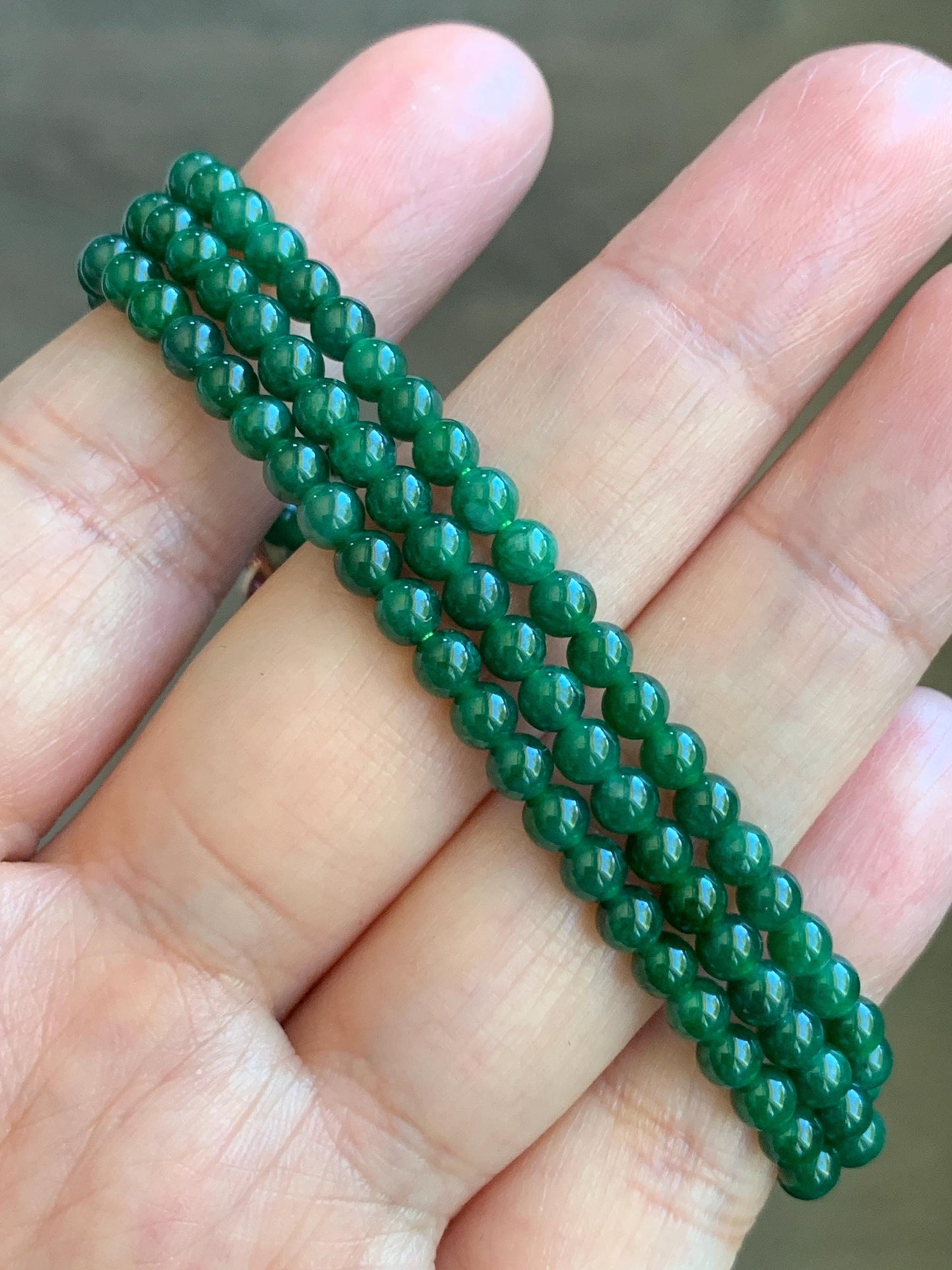 Certified Grade A Natural Guatemalan Icy Translucent Intense Green Jadeite Petite Beads Beaded Necklace 3.8mm 21” 14g 天然冰危绿翡翠小圆珠项链 1699