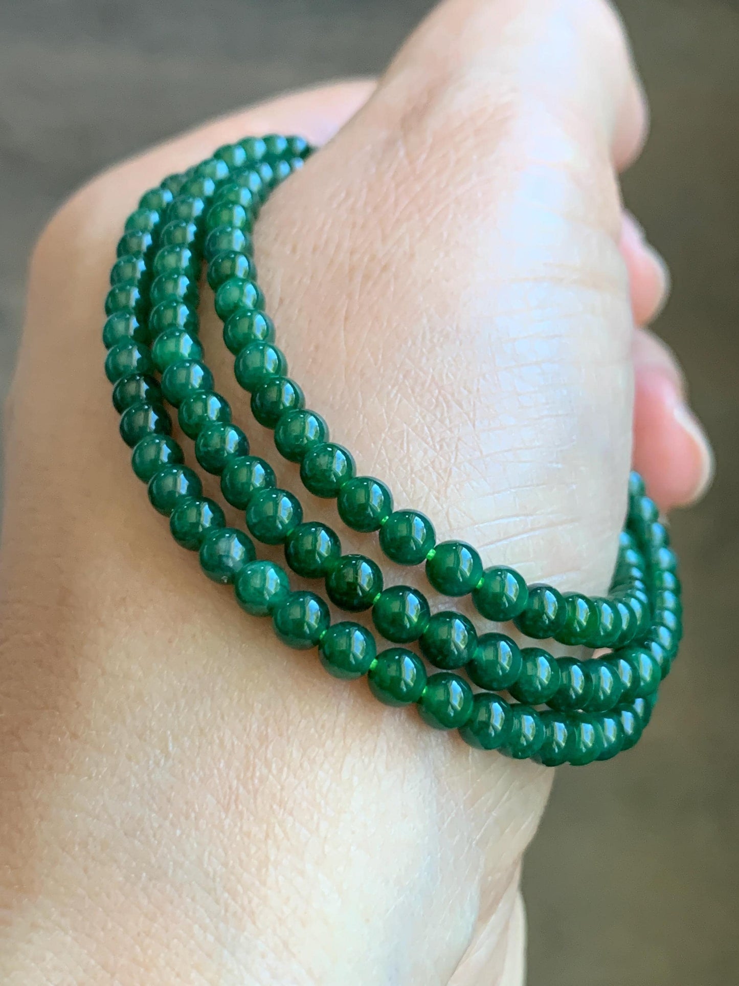 Certified Grade A Natural Guatemalan Icy Translucent Intense Green Jadeite Petite Beads Beaded Necklace 3.8mm 21” 14g 天然冰危绿翡翠小圆珠项链 1699