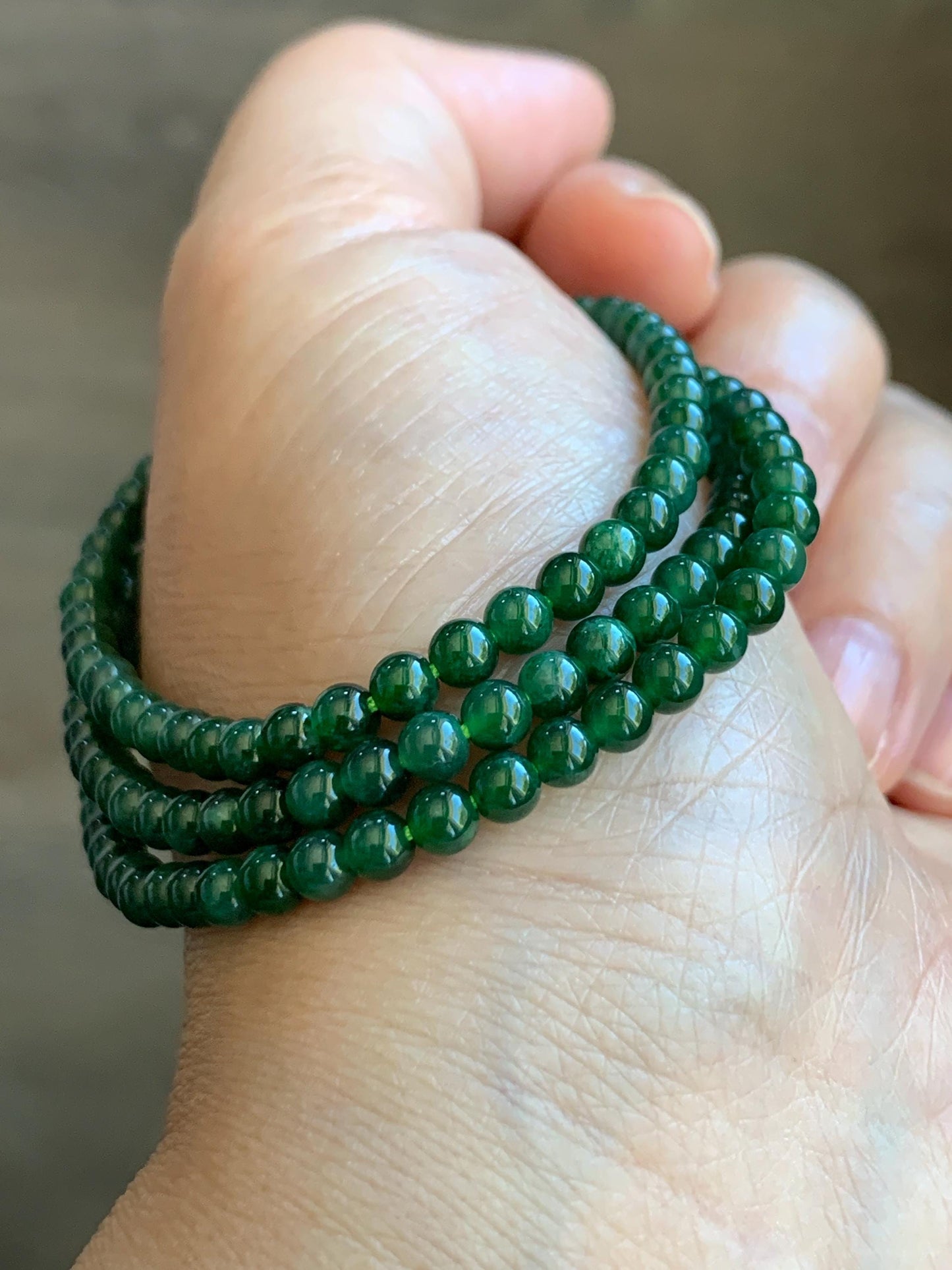 Certified Grade A Natural Guatemalan Icy Translucent Intense Green Jadeite Petite Beads Beaded Necklace 3.8mm 21” 14g 天然冰危绿翡翠小圆珠项链 1698