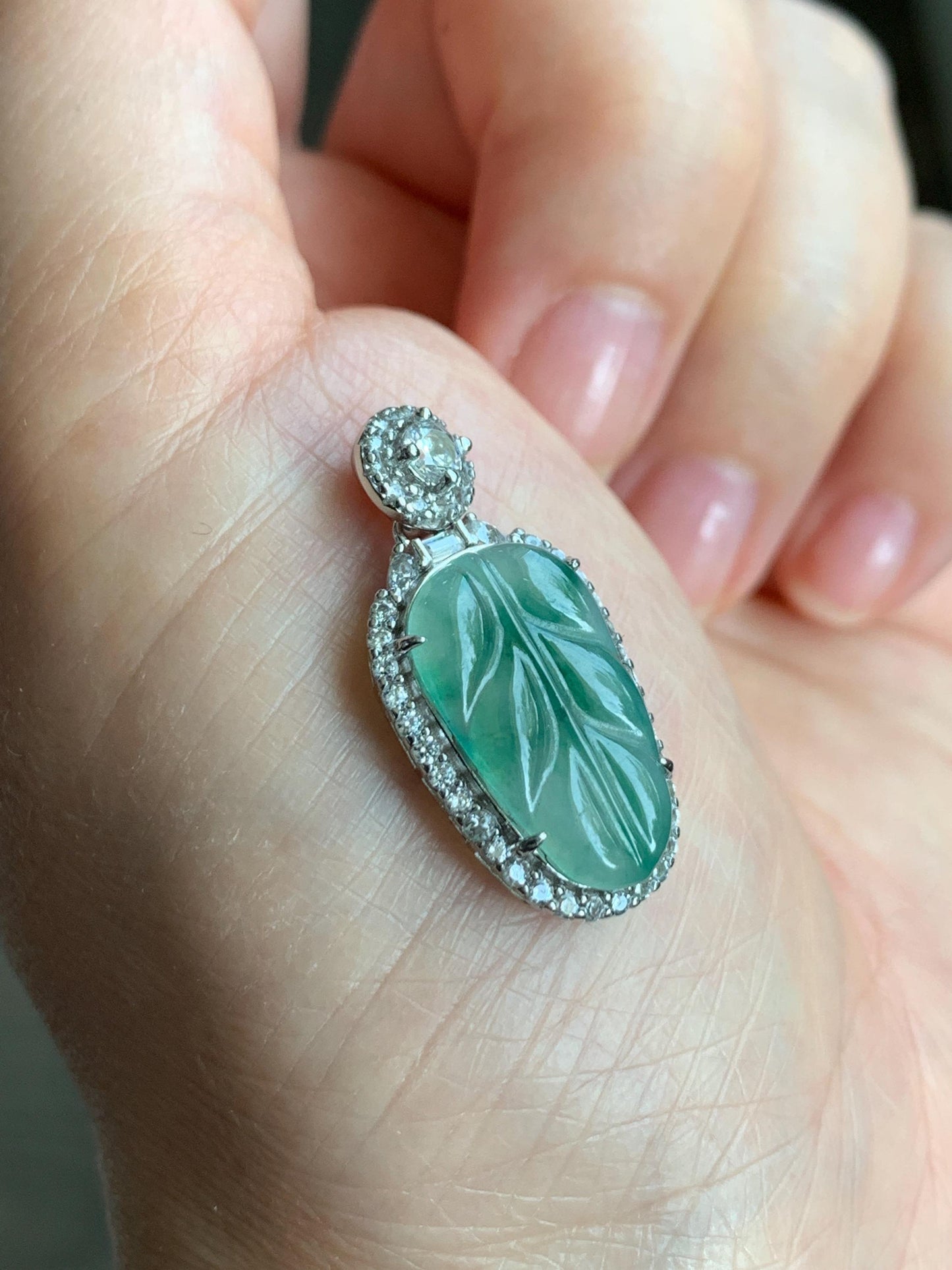 Small Natural Grade A Icy Highly Translucent Gelatinous Green Marbled Jadeite Leaf Pendant S925 Sterling Silver 天然冰胶飘绿花翡翠叶子银镶吊坠 YXR88-C
