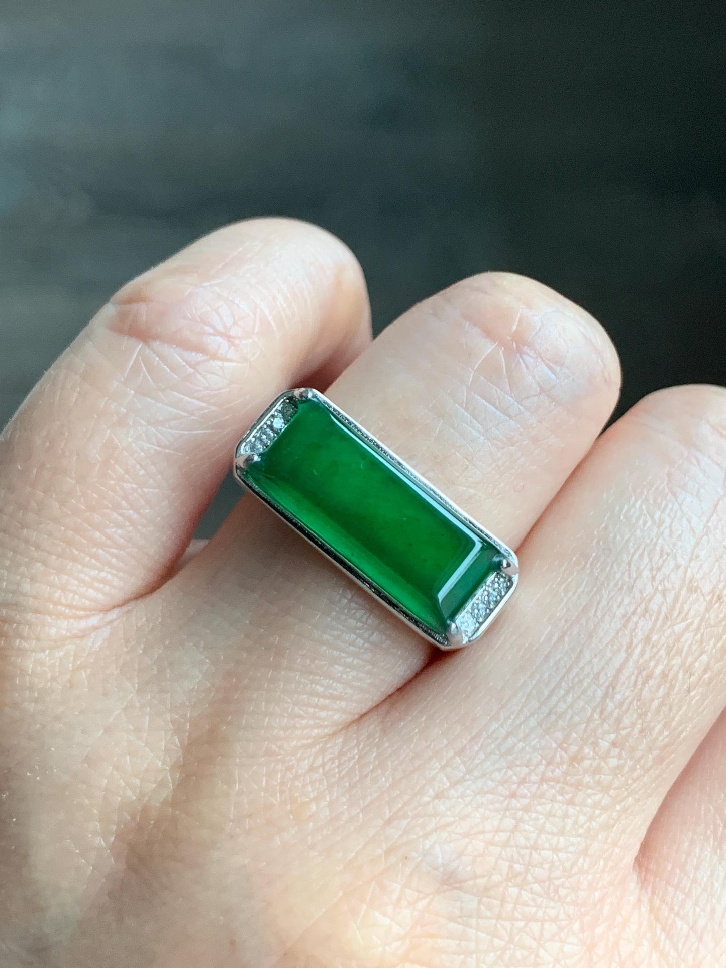 Natural Grade A Guatemalan Icy Translucent Vibrant Green Jadeite Saddle Ring Sterling Silver Size 8 US Adjustable 天然冰危绿翡翠马鞍银镶戒指 LMA220