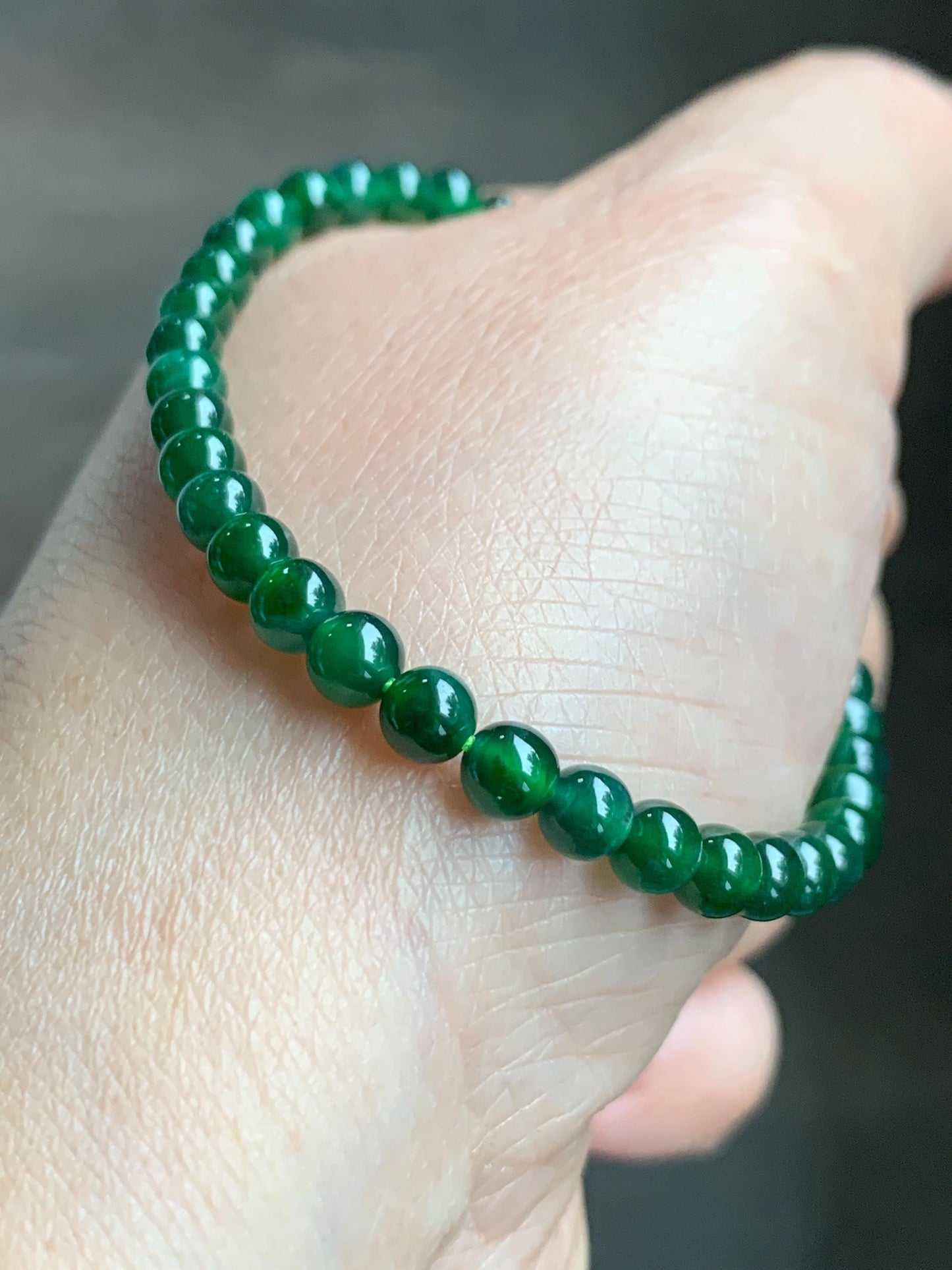 Natural Grade A Guatemalan Icy Translucent Vibrant Jade Jadeite Petite Beads Beaded Bracelet 4.6mm 6.75” 8g 天然冰危绿翡翠小圆珠手串 ZWL330