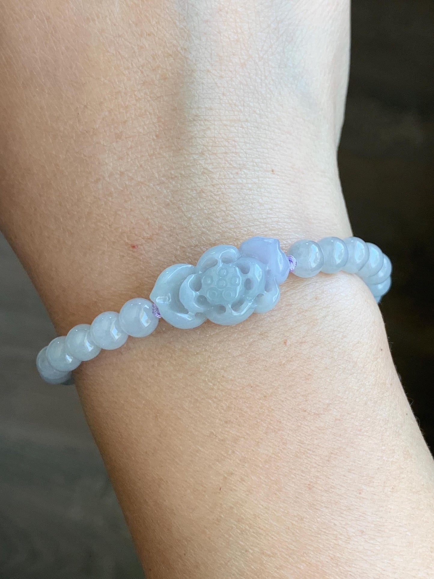 Natural Grade A Icy Translucent Gelatinous Pastel Purplish Blue Jade Jadeite Lotus Flower Beaded Bracelet 6.5" 11g 天然冰淡蓝紫底翡翠莲花圆珠手串 DLZ-B
