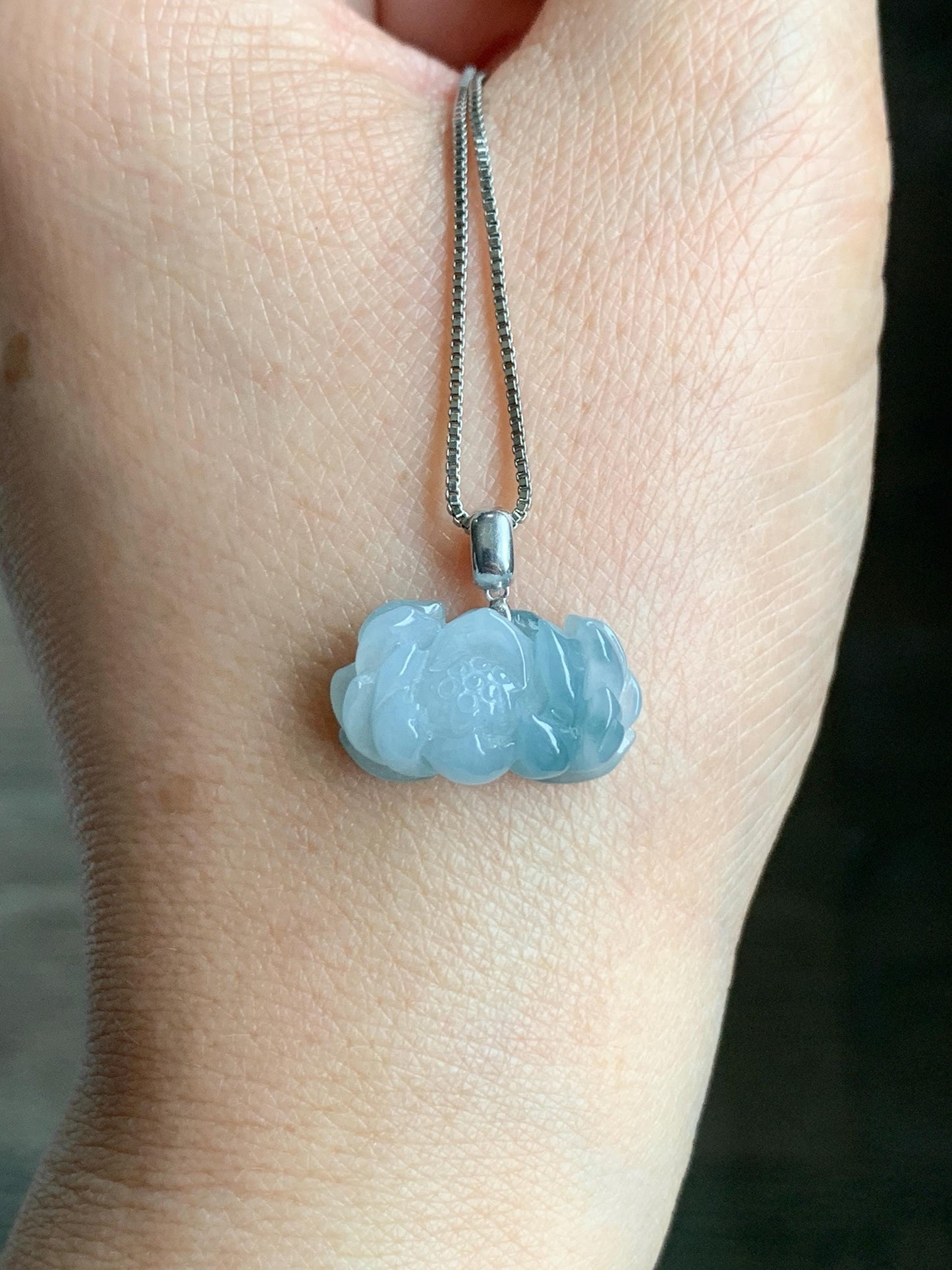 Natural Grade A Icy Translucent Gelatinous Blue Marbled Jade Jadeite Lotus Flower Pendant 18K White Gold Bail 天然冰胶飘蓝花翡翠莲花镶嵌吊坠 BLH-242