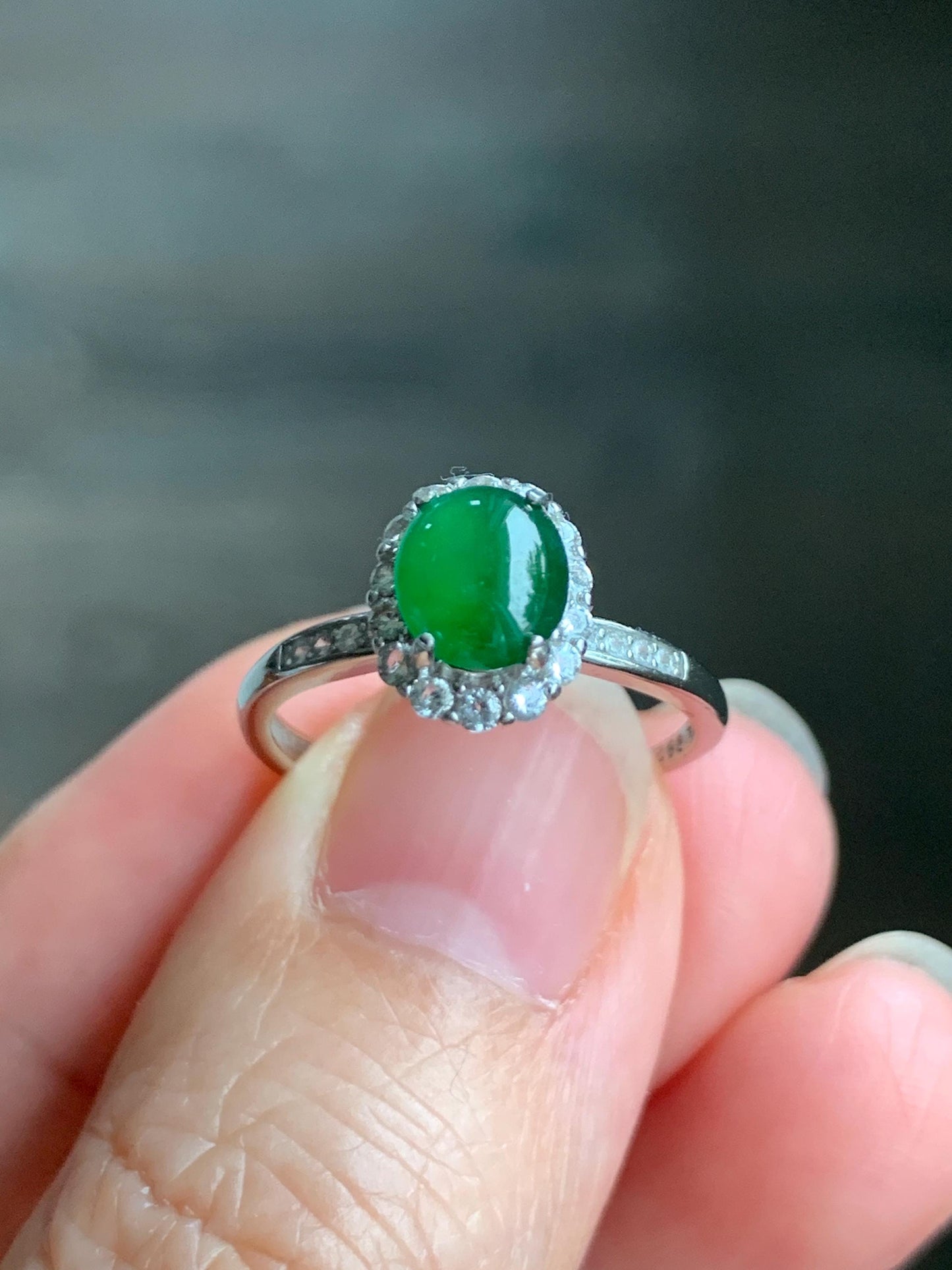 Natural Grade A Guatemalan Icy Translucent Vibrant Green Oval Cabochon Jadeite Halo Ring Sterling Silver Size Adjustable 天然冰危绿翡翠银镶戒指 WLH88T