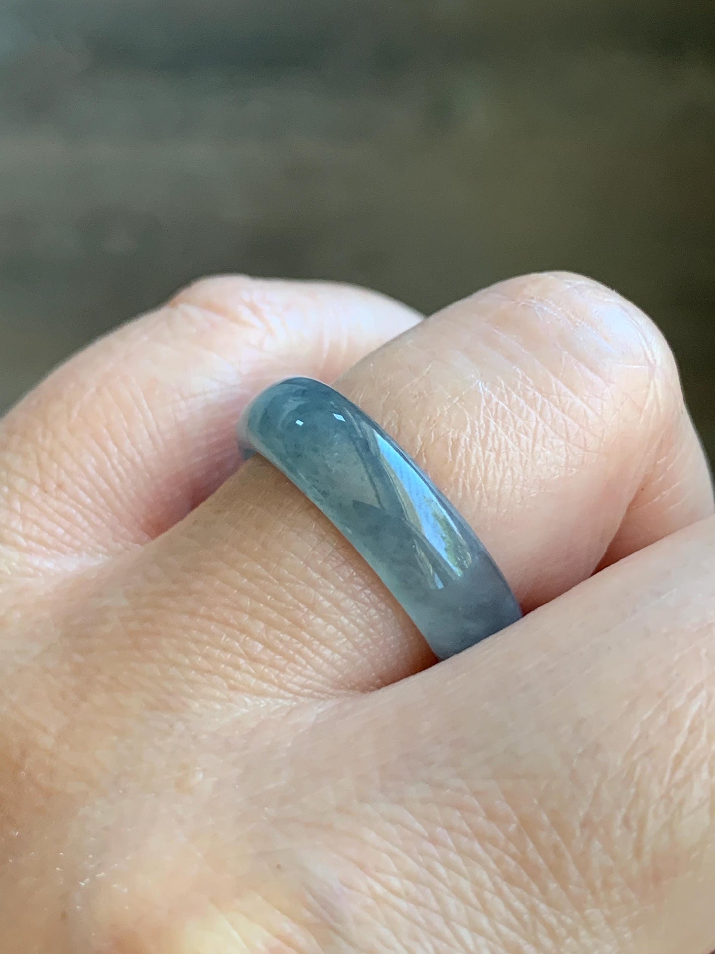Natural Grade A Guatemalan Icy Translucent Gelatinous Wuji Jade Jadeite Band Ring Size 9.25 US 天然冰胶危乌鸡翡翠戒圈 WWJ150F