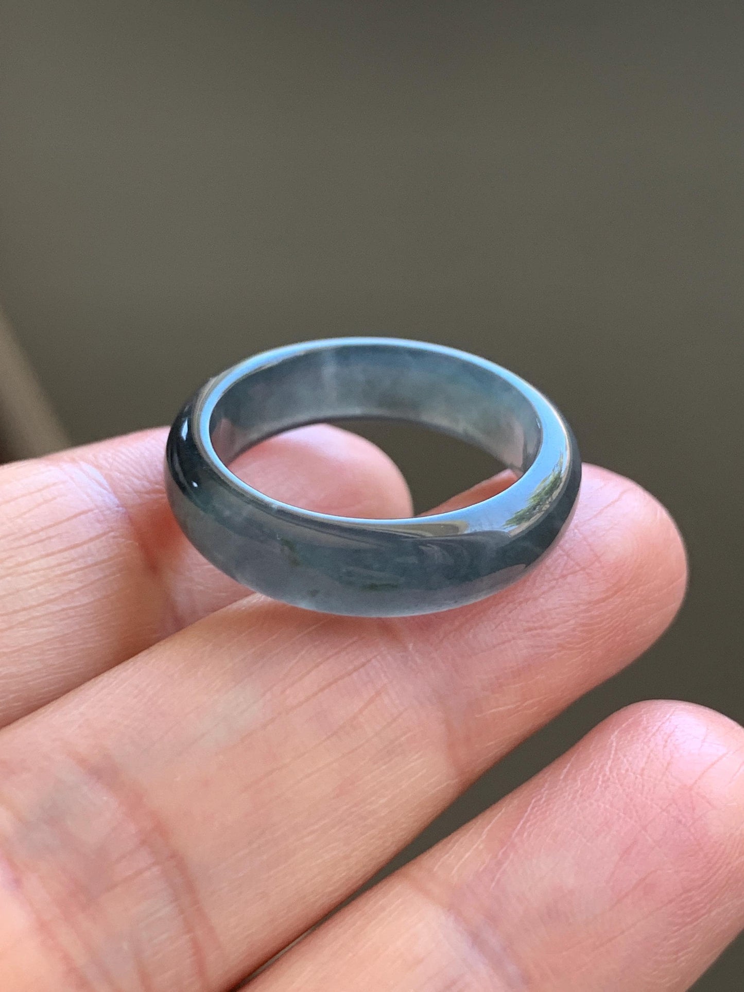 Natural Grade A Guatemalan Icy Translucent Gelatinous Dark Wuji Jade Jadeite Band Ring Size 8 US 天然冰胶危乌鸡翡翠戒圈 WWJ150E