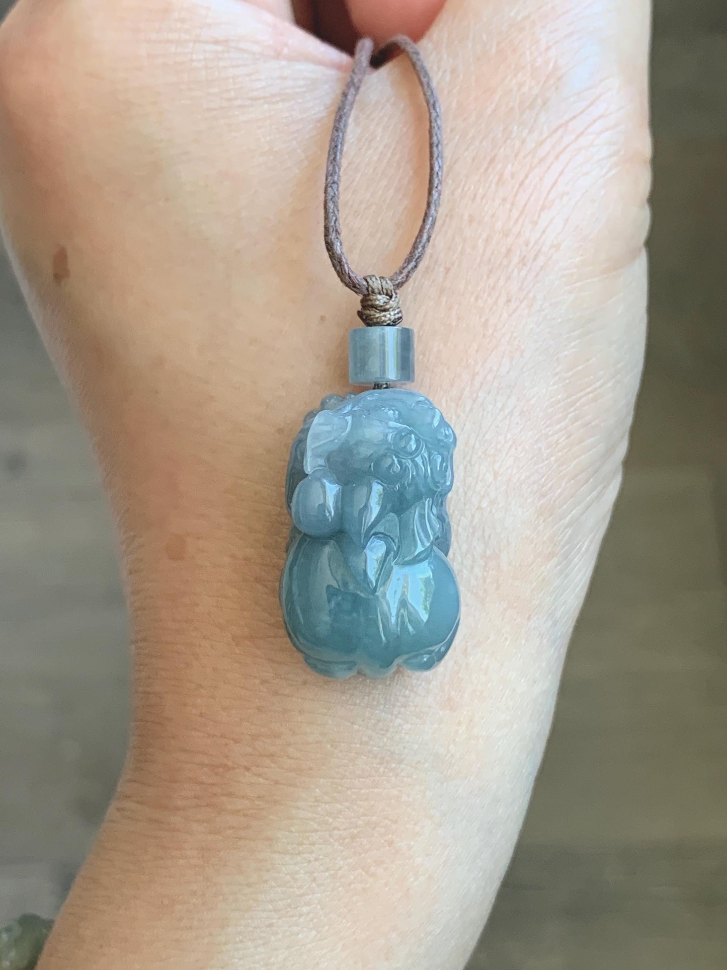 Natural Grade A Icy Translucent Gelatinous Light Blue Jade Jadeite Carved Pixiu Pendant Rope Necklace 25" 12g 天然冰胶浅蓝翡翠精工貔貅吊坠 MTL